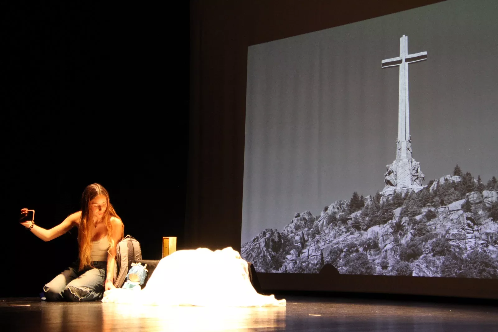 Grupo del Campus de Huesca en la Muestra Joven de Teatro y Danza. Foto Carlos Neofato
