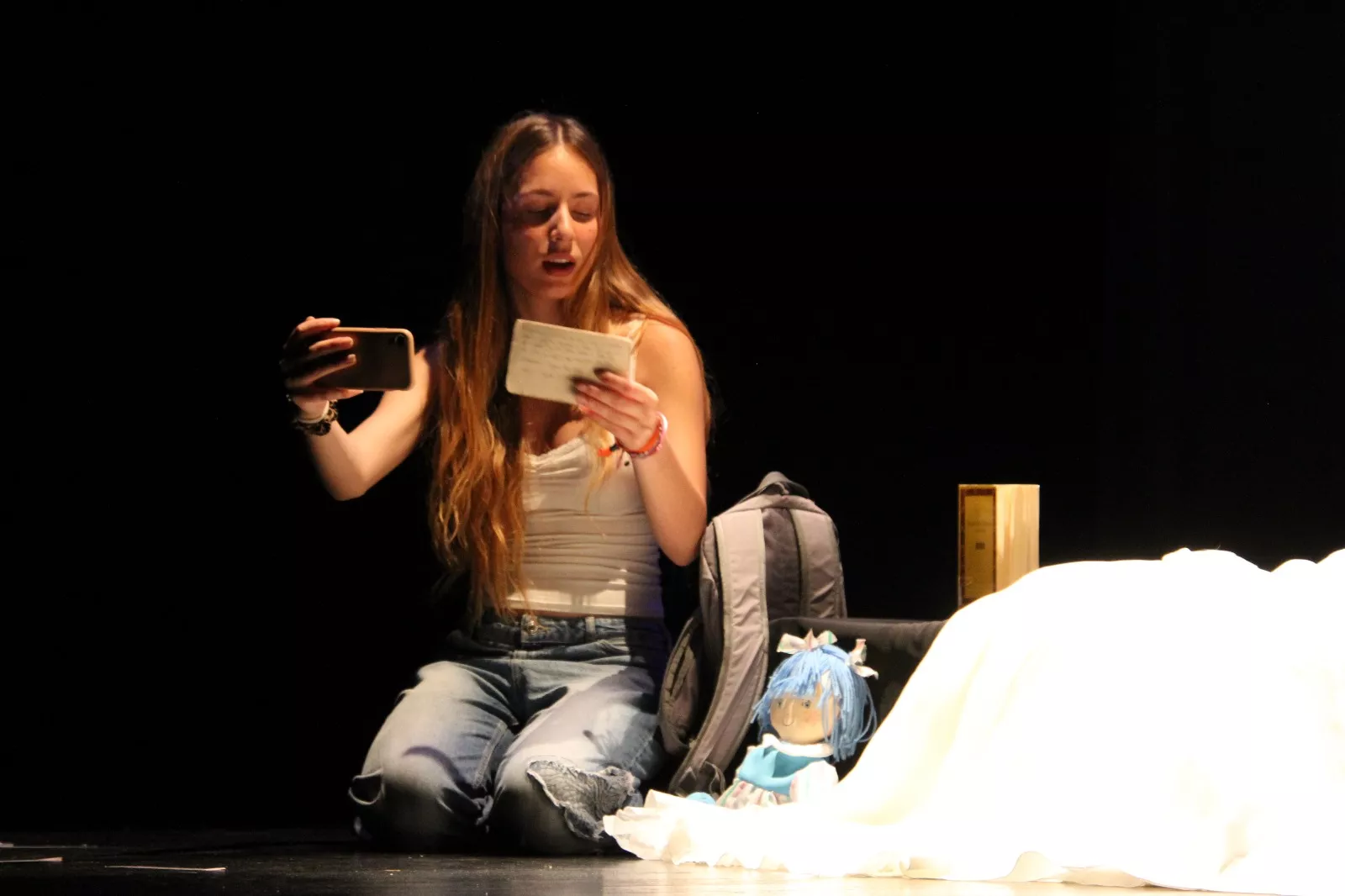 Grupo del Campus de Huesca en la Muestra Joven de Teatro y Danza. Foto Carlos Neofato