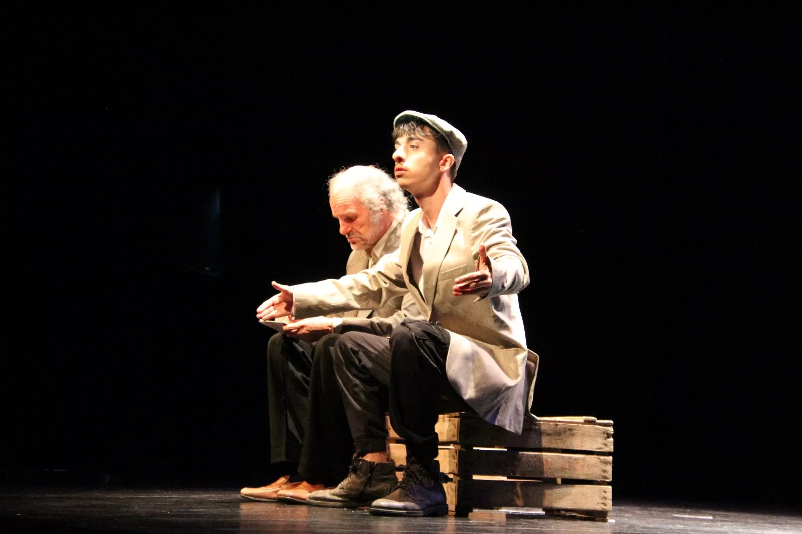 Grupo del Campus de Huesca en la Muestra Joven de Teatro y Danza. Foto Carlos Neofato