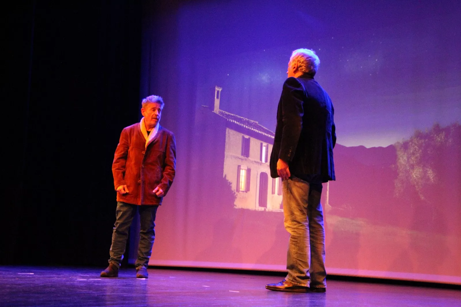 Grupo del Campus de Huesca en la Muestra Joven de Teatro y Danza. Foto Carlos Neofato