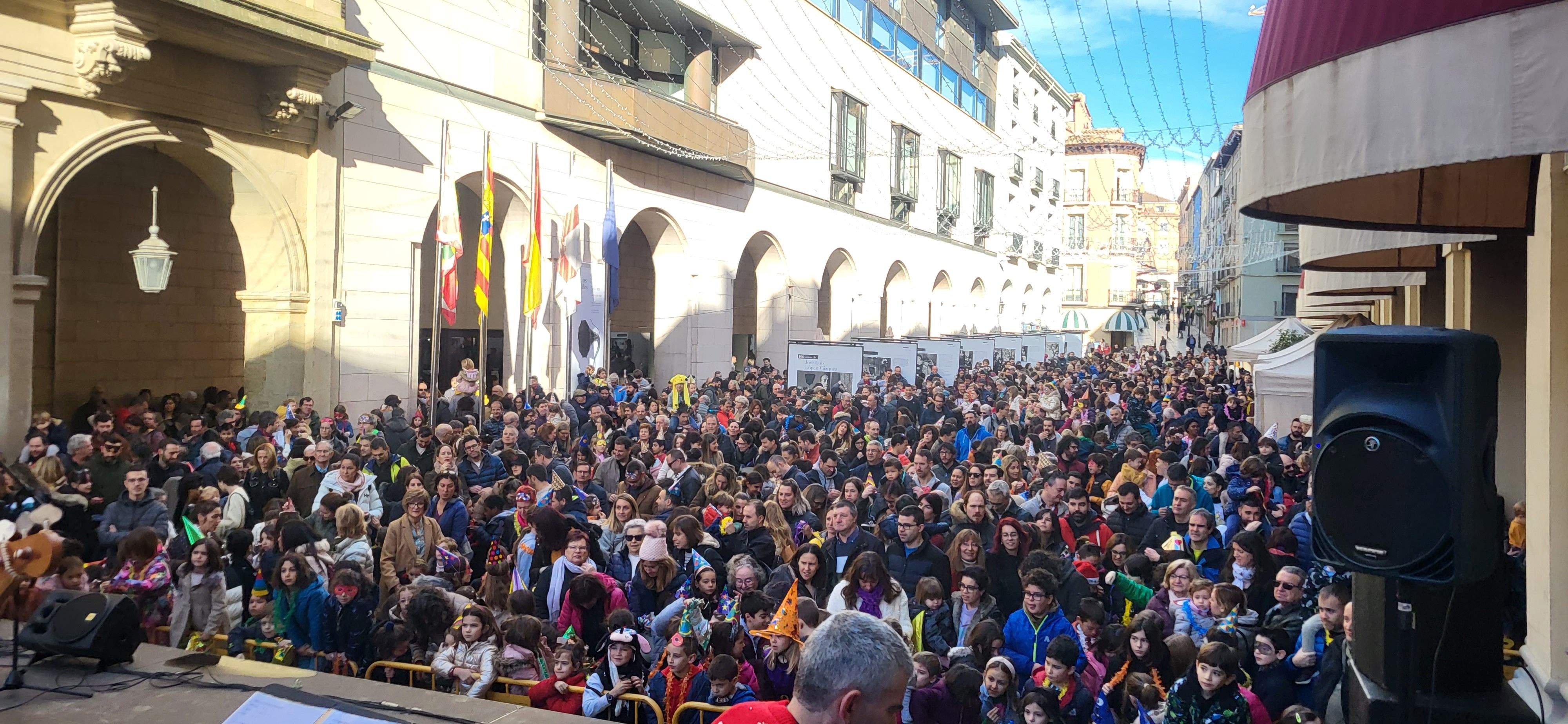 Magnífico ambiente y cartel de completo en las Campanadas Infantiles de Huesca. Foto Myriam Martínez 