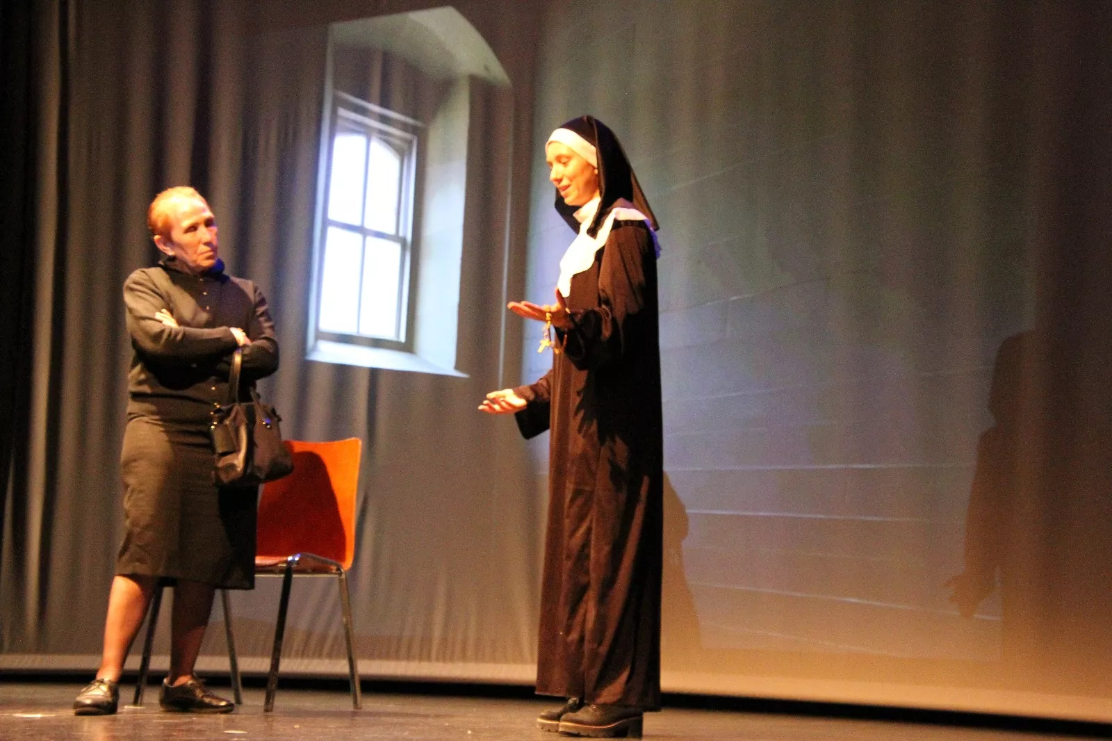 Grupo del Campus de Huesca en la Muestra Joven de Teatro y Danza. Foto Carlos Neofato