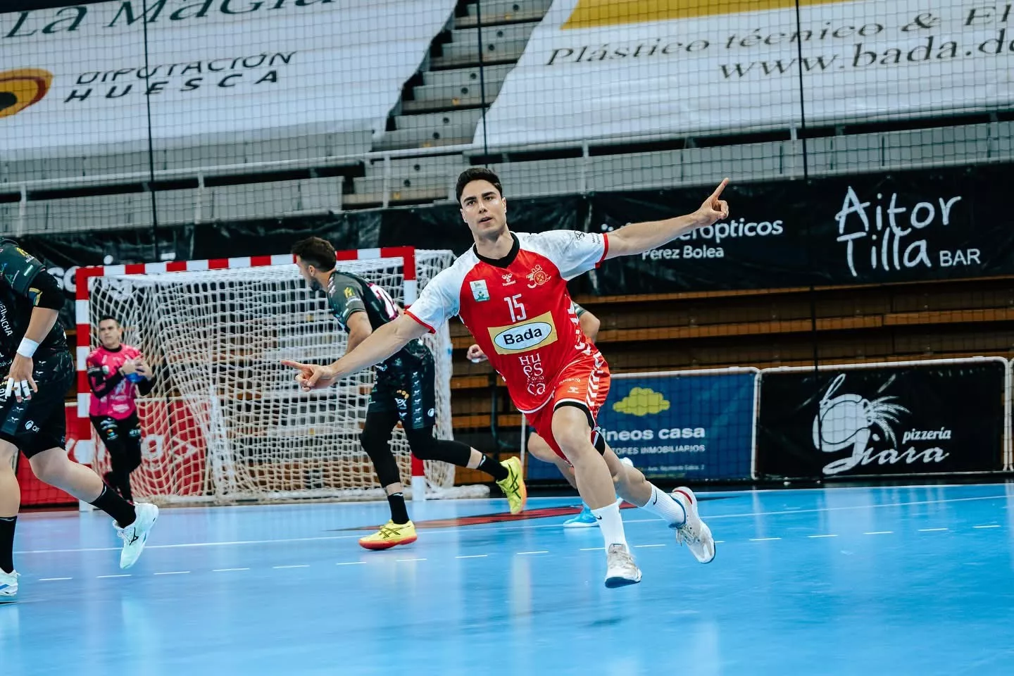 Ignacio Suárez seguirá en Bada Huesca. Les mostramos el calendario de la Liga Nexus-Energía Asobal