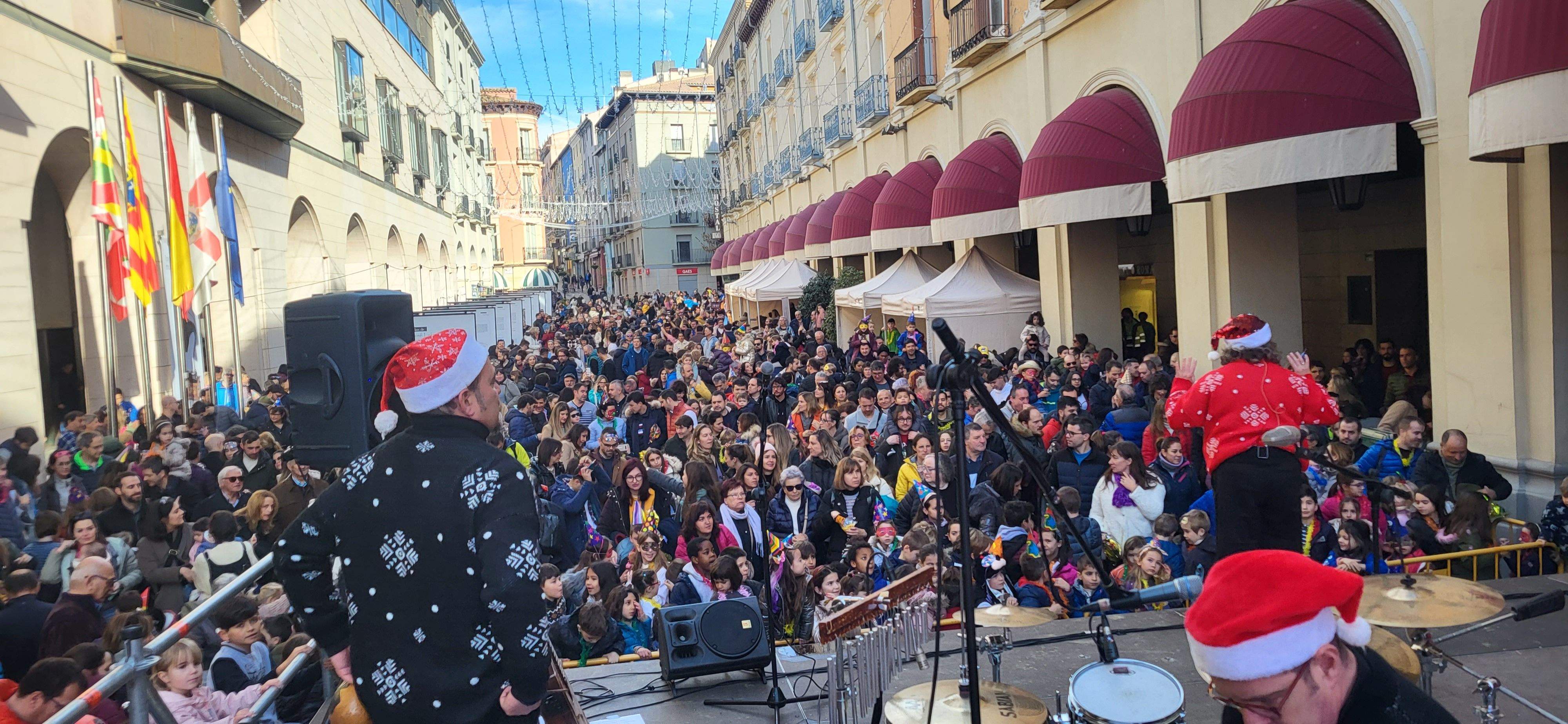 Magnífico ambiente y cartel de completo en las Campanadas Infantiles de Huesca. Foto Myriam Martínez 