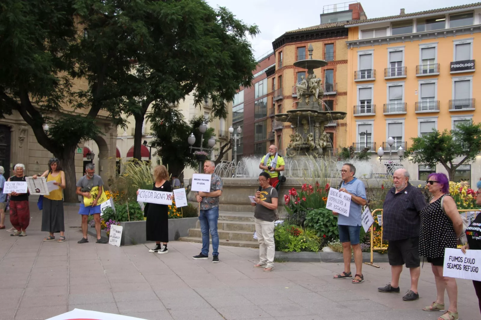 Concentración de la Plataforma Huesca por la Paz. Foto Carlos Neofato