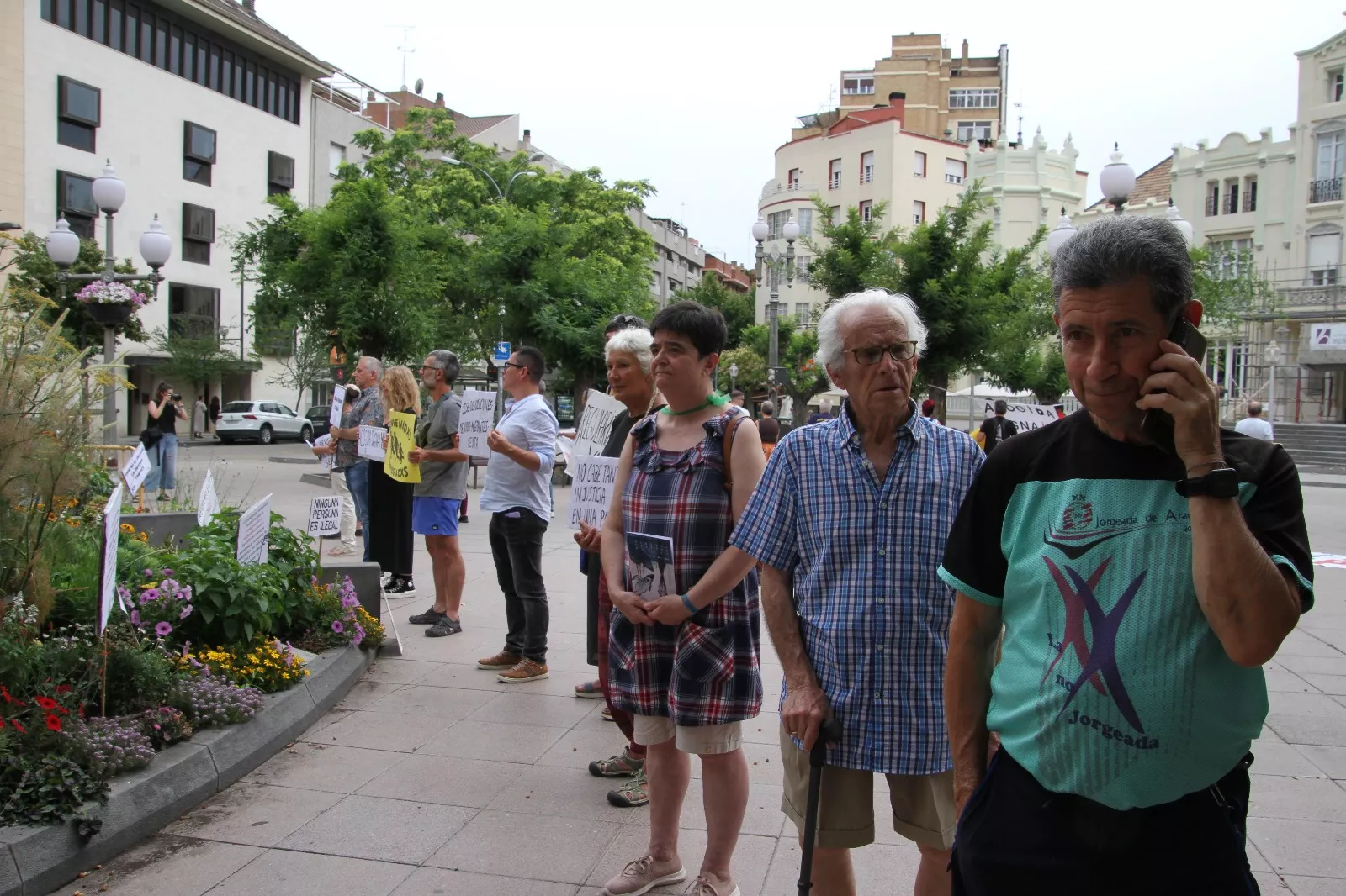 Concentración de la Plataforma Huesca por la Paz. Foto Carlos Neofato