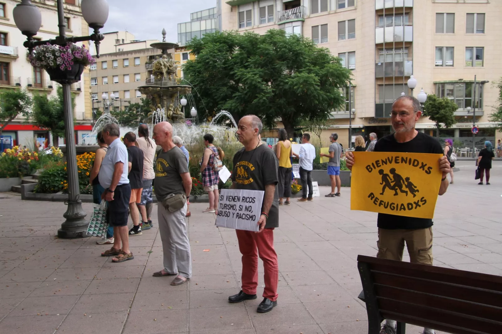 Concentración de la Plataforma Huesca por la Paz. Foto Carlos Neofato