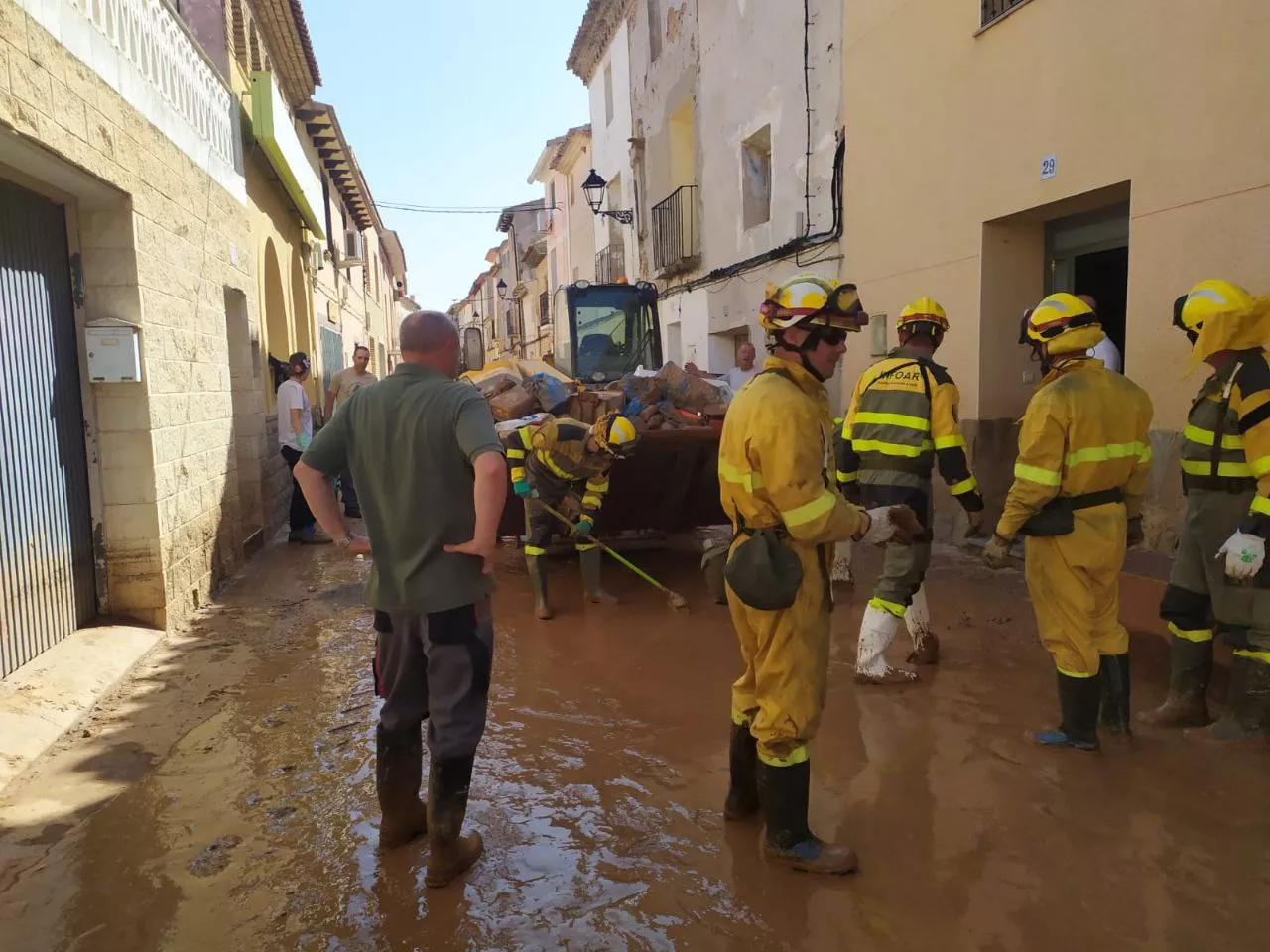 Tareas de limpieza en Letux del Gobierno de Aragón a través de Sarga