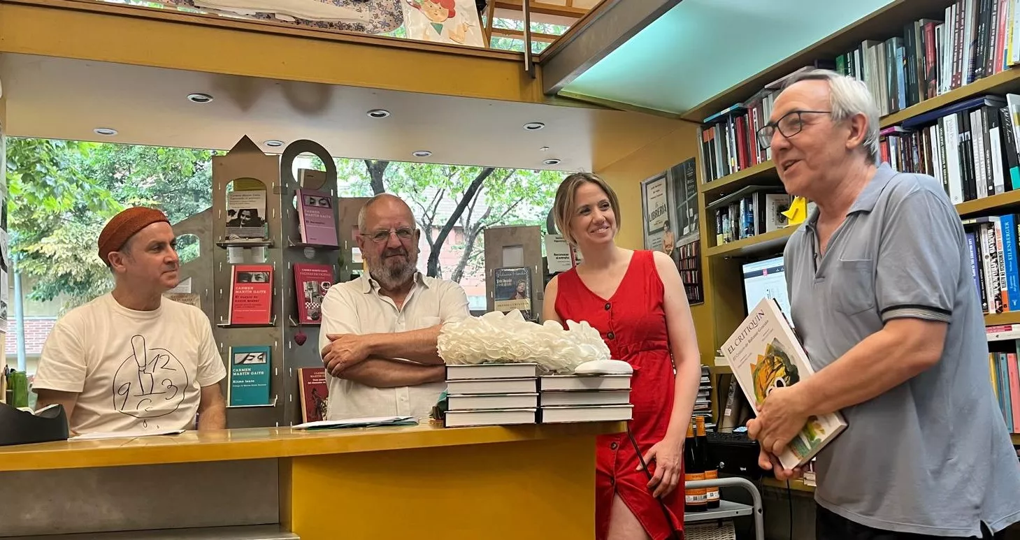 Presentación de 'El Critiquín' de Pilar Sánchez Lailla y José Luis Cano en la librería Anónima. Foto Mercedes Manterola