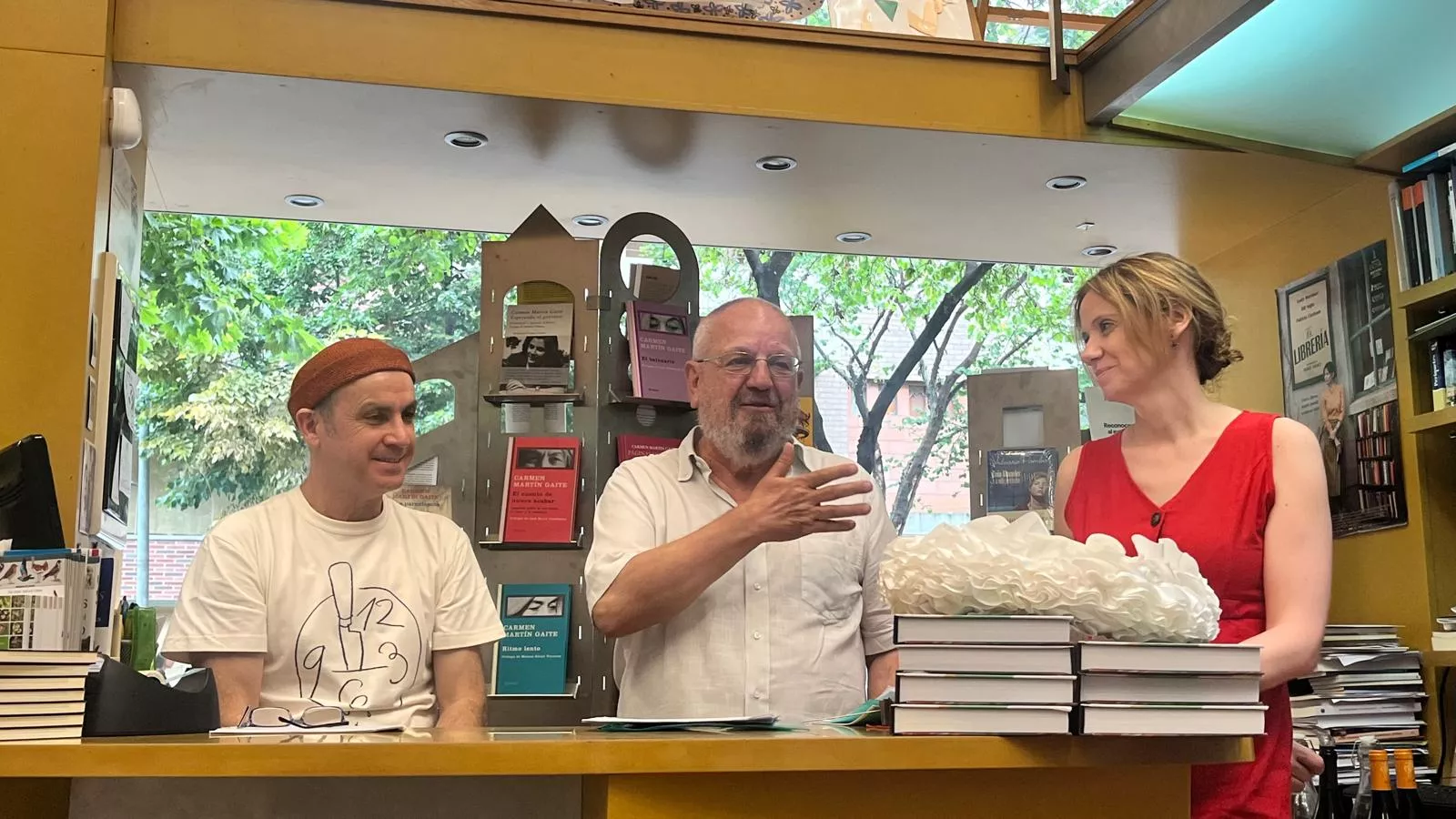 Presentación de 'El Critiquín' de Pilar Sánchez Lailla y José Luis Cano en la librería Anónima. Foto Mercedes Manterola