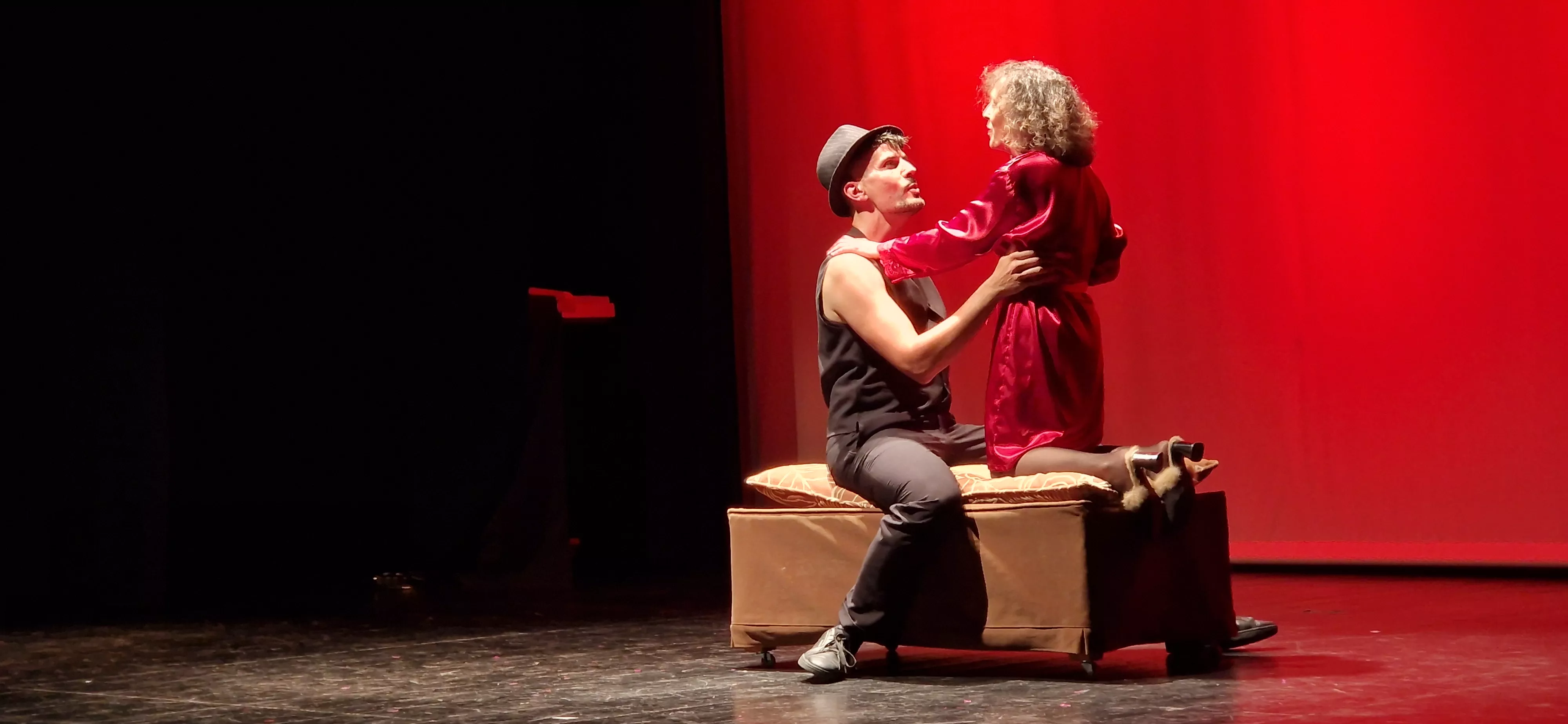 Kandelicas y  El jardín de las delicias. Foto Myriam Martínez