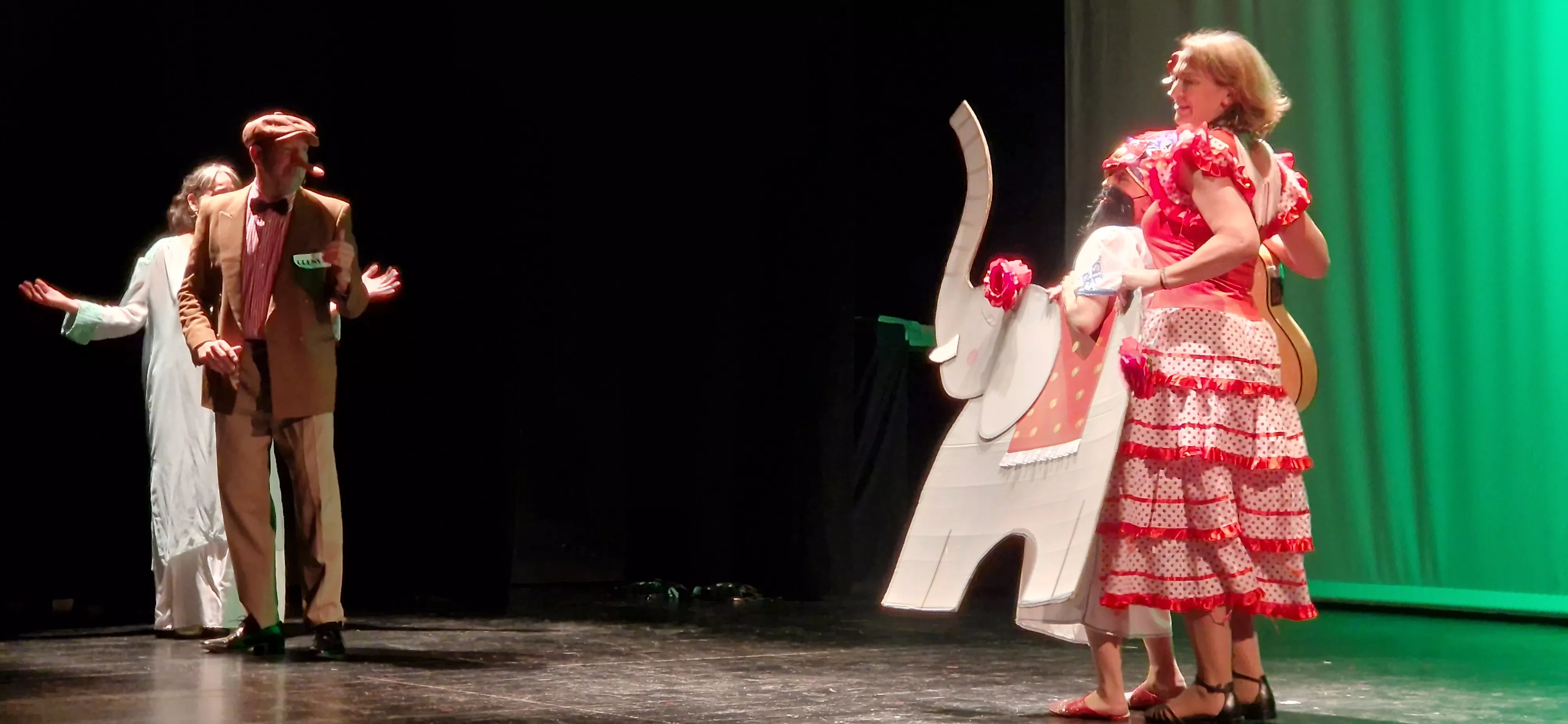 Kandelicas y  El jardín de las delicias. Foto Myriam Martínez