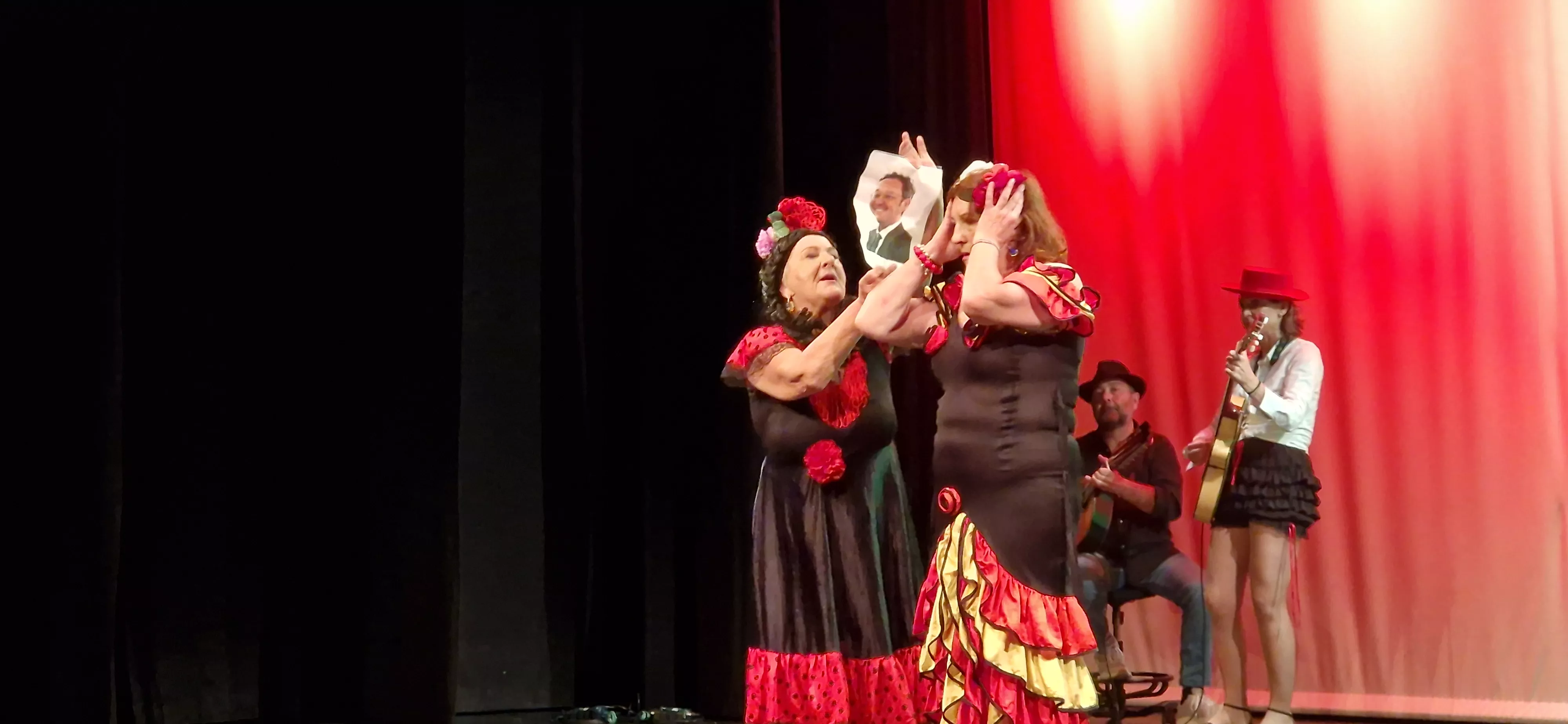 Kandelicas y  El jardín de las delicias. Foto Myriam Martínez