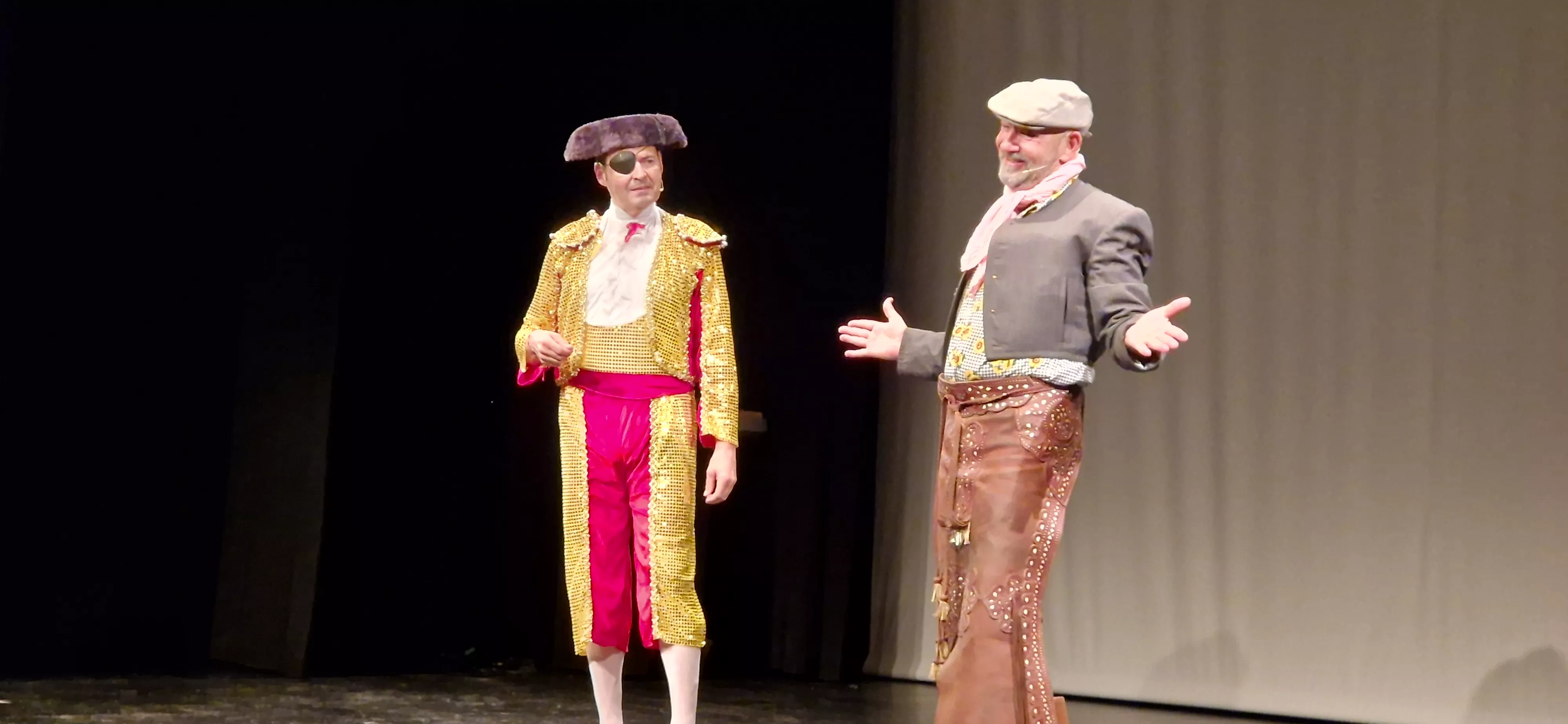 Kandelicas y  El jardín de las delicias. Foto Myriam Martínez