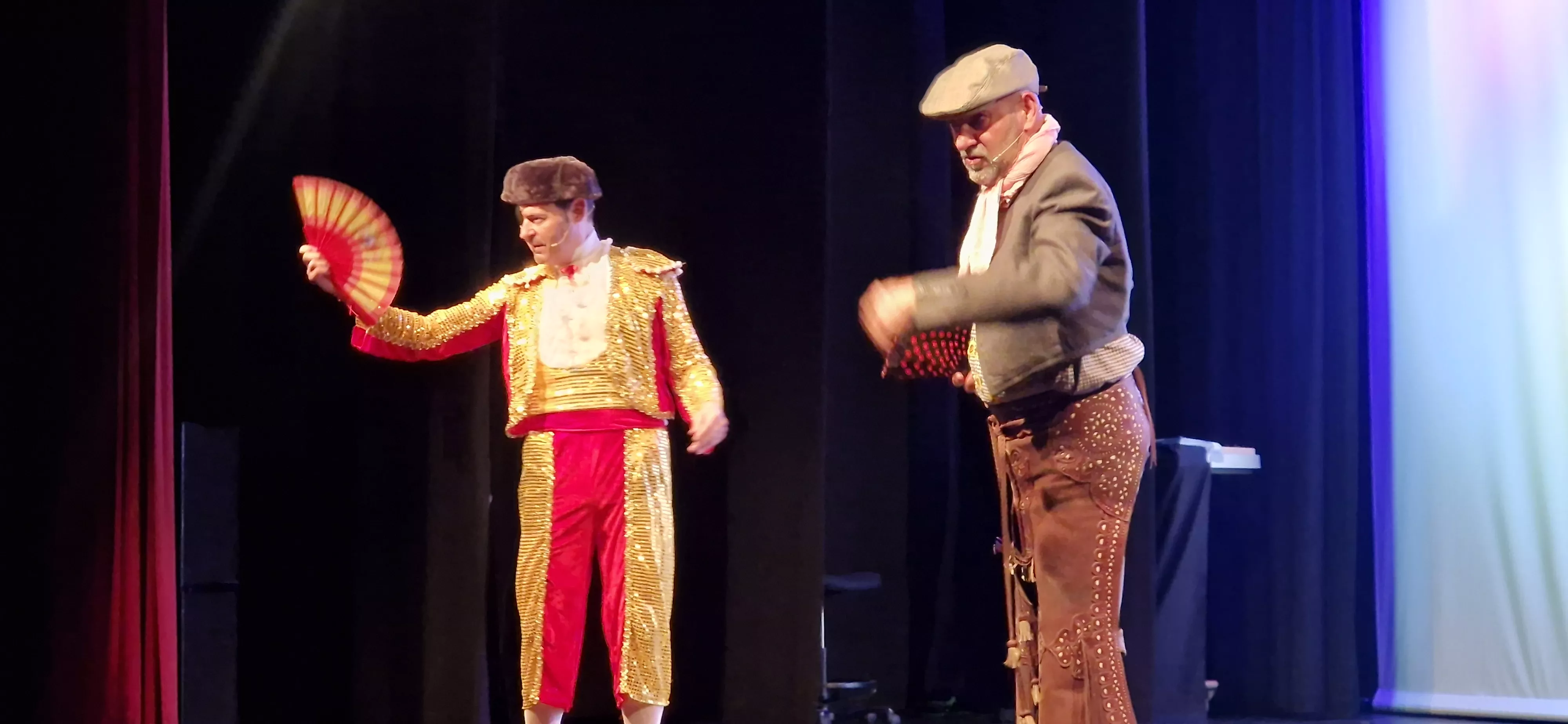 Kandelicas y  El jardín de las delicias. Foto Myriam Martínez