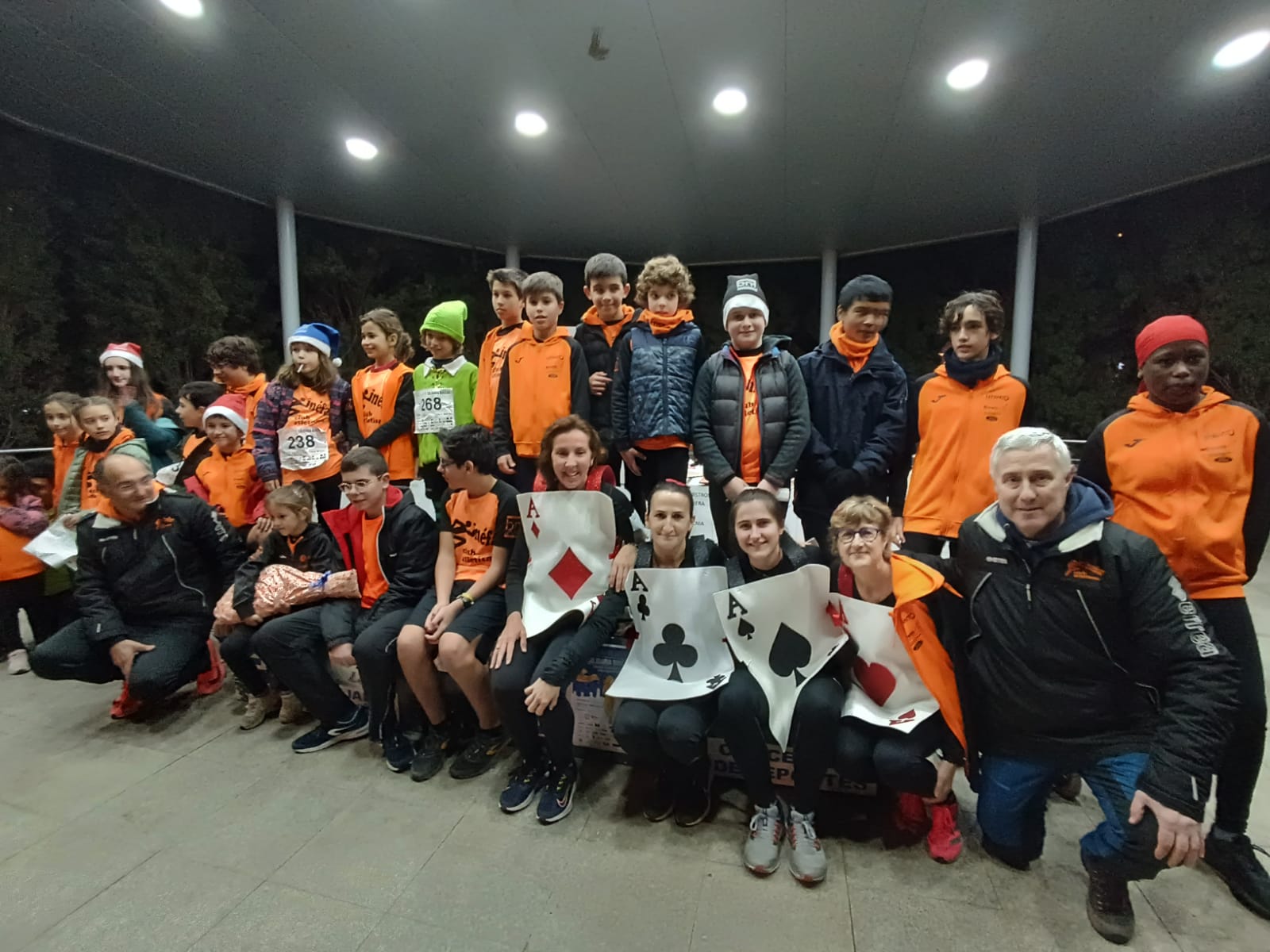 Foto de familia de los premiados