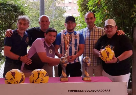 Imágenes de la entrega de trofeos de la Liga Municipal de fútbol 7 La Giara