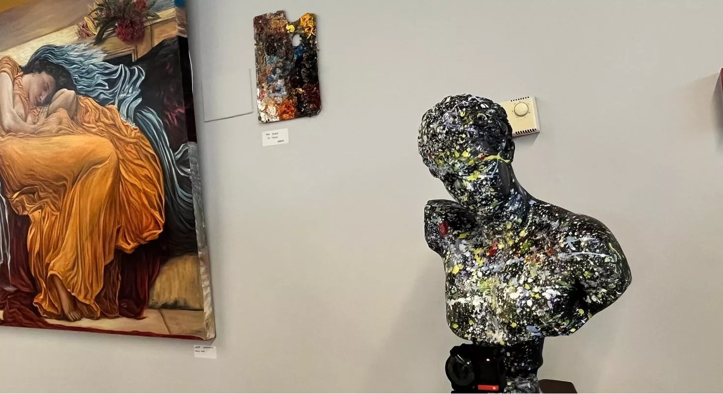 Inauguración de la exposición de la Escuela Sanagustín en el Centro Cultural Manuel Benito Moliner. Foto Mercedes Manterola