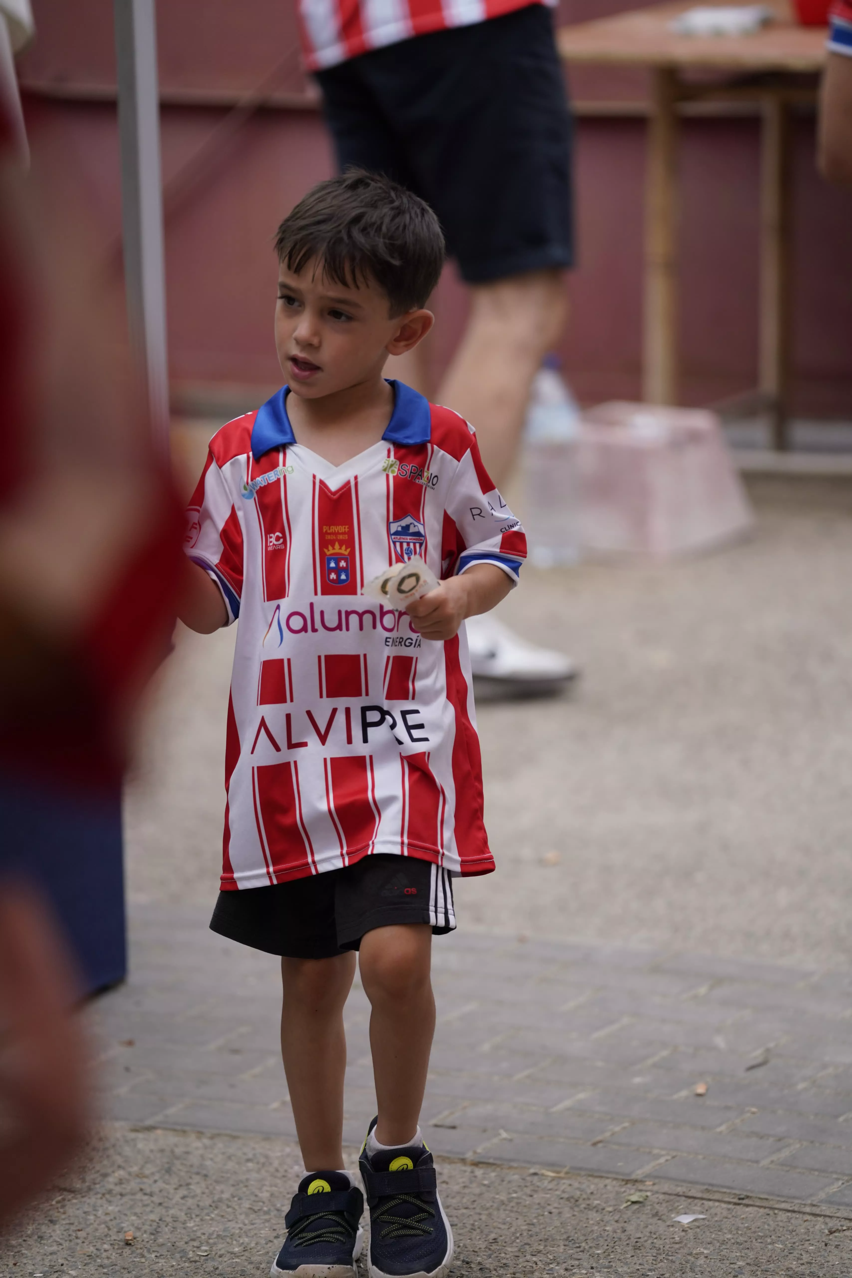 Ambiente previo al partido en Monzón. Foto: Dani Vidal @fotomaniafut