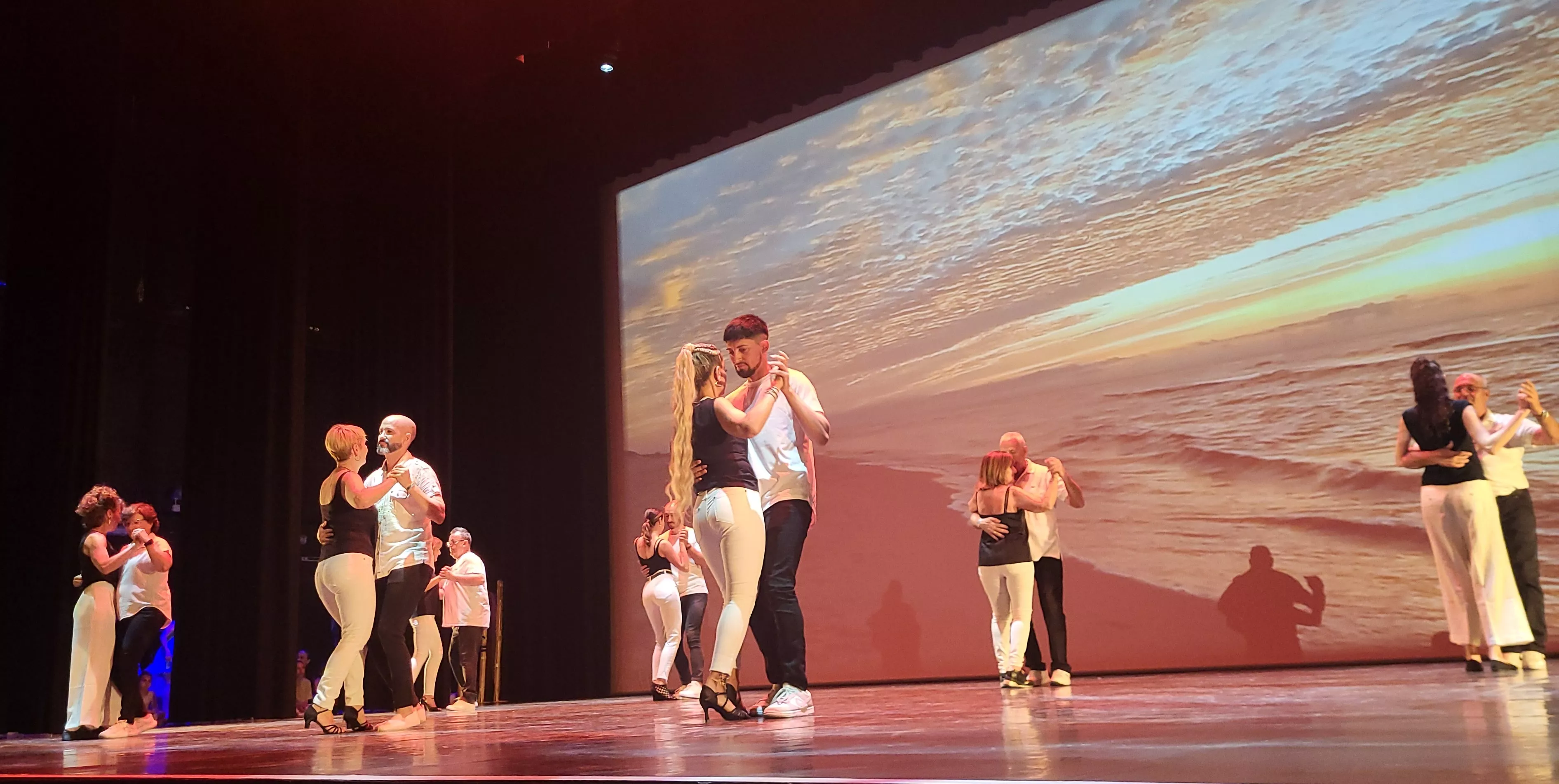 Espectáculo de final de curso 2025 de la Escuela de Danza Elenco. Foto Mercedes Manterola