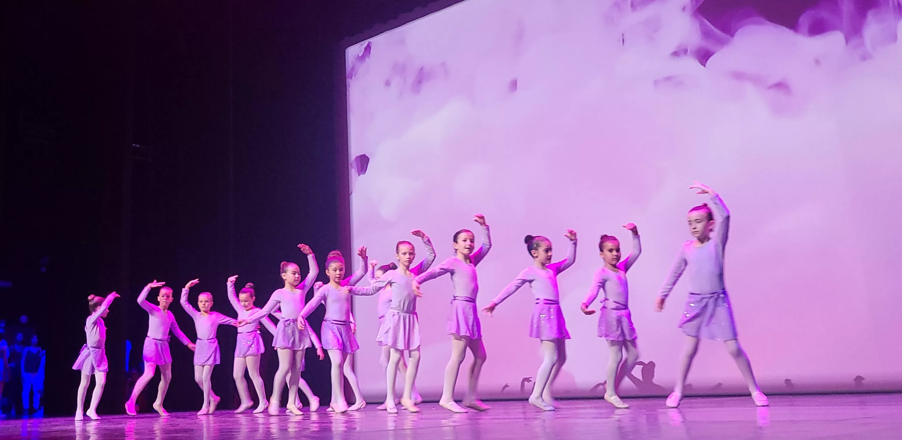 Espectáculo de final de curso 2025 de la Escuela de Danza Elenco. Foto Mercedes Manterola