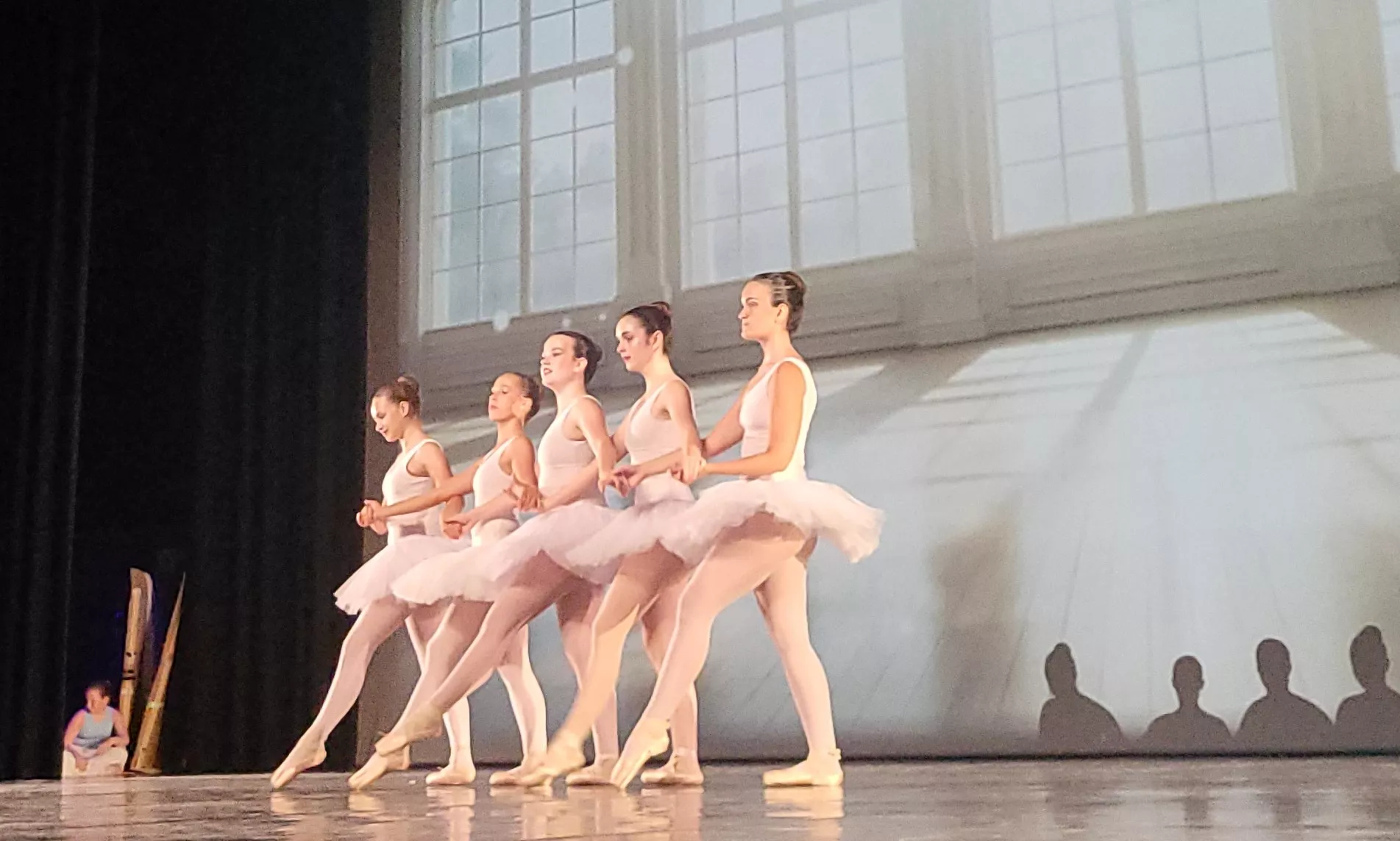 Espectáculo de final de curso 2025 de la Escuela de Danza Elenco. Foto Mercedes Manterola