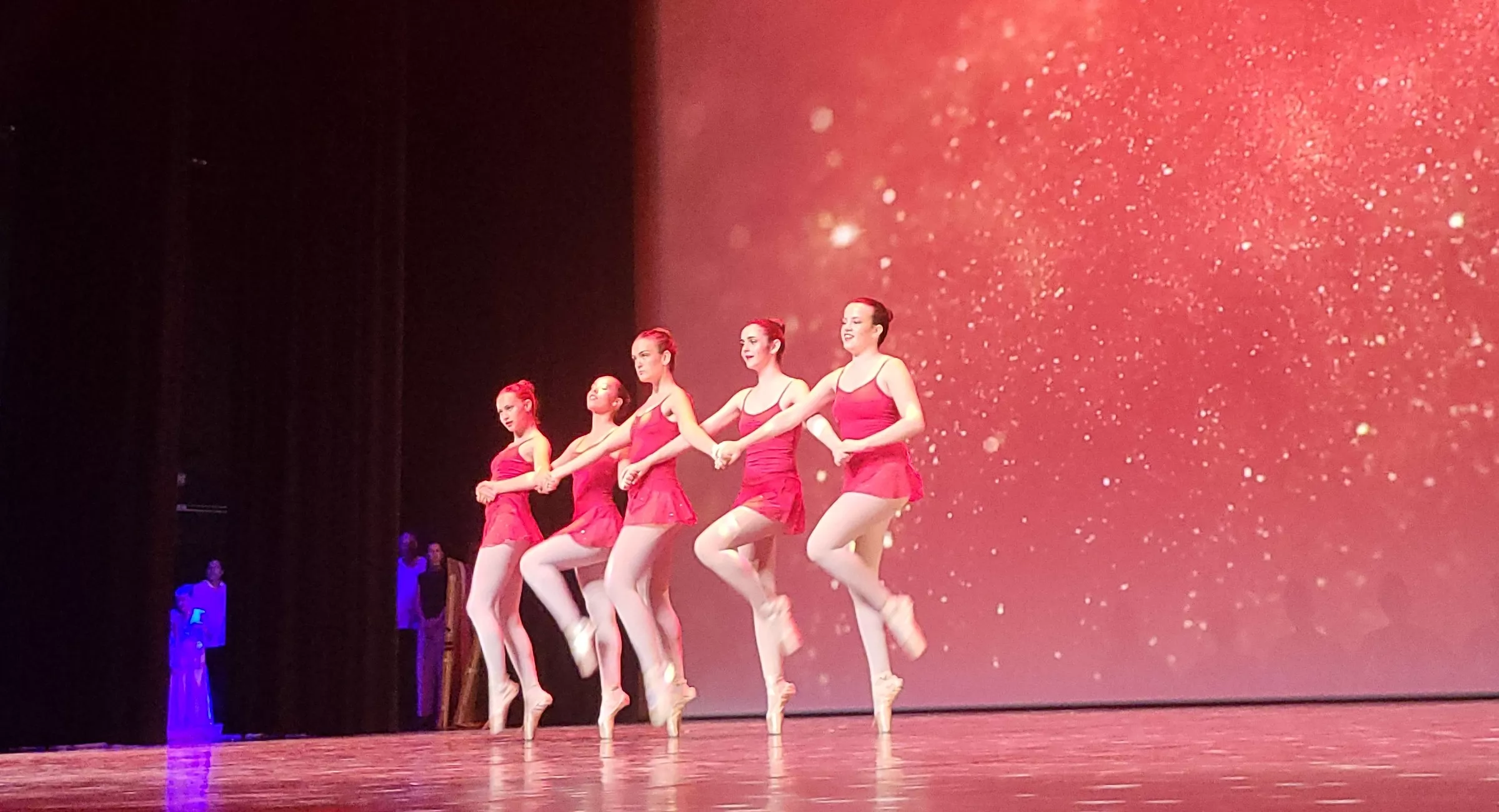 Espectáculo de final de curso 2025 de la Escuela de Danza Elenco. Foto Mercedes Manterola