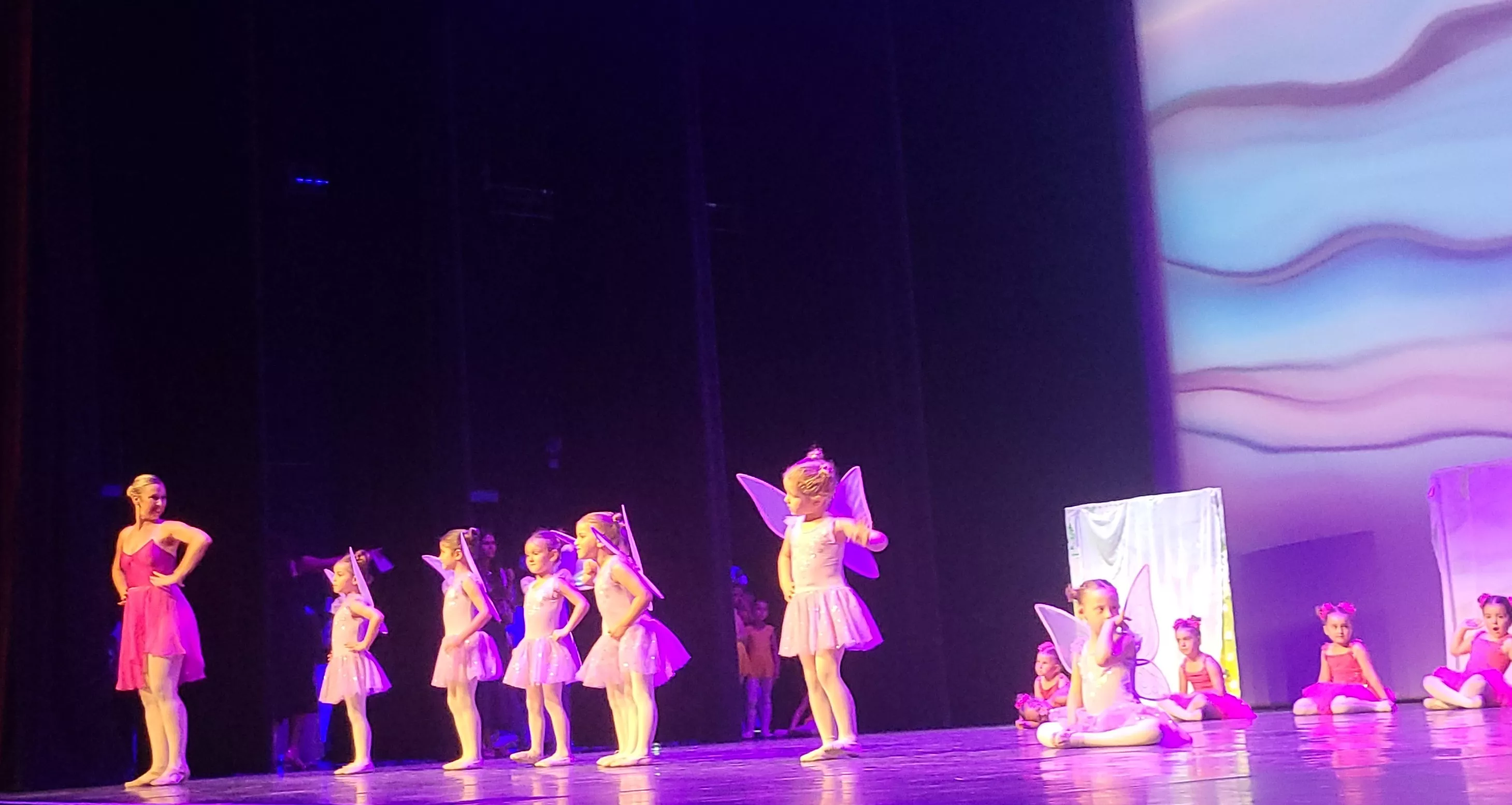 Espectáculo de final de curso 2025 de la Escuela de Danza Elenco. Foto Mercedes Manterola