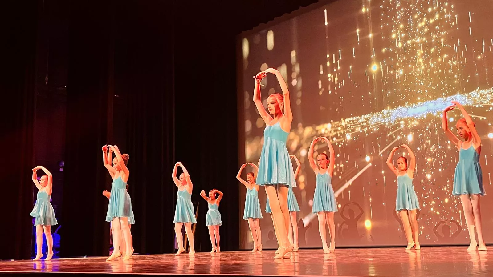 Espectáculo de final de curso 2025 de la Escuela de Danza Elenco. Foto Mercedes Manterola