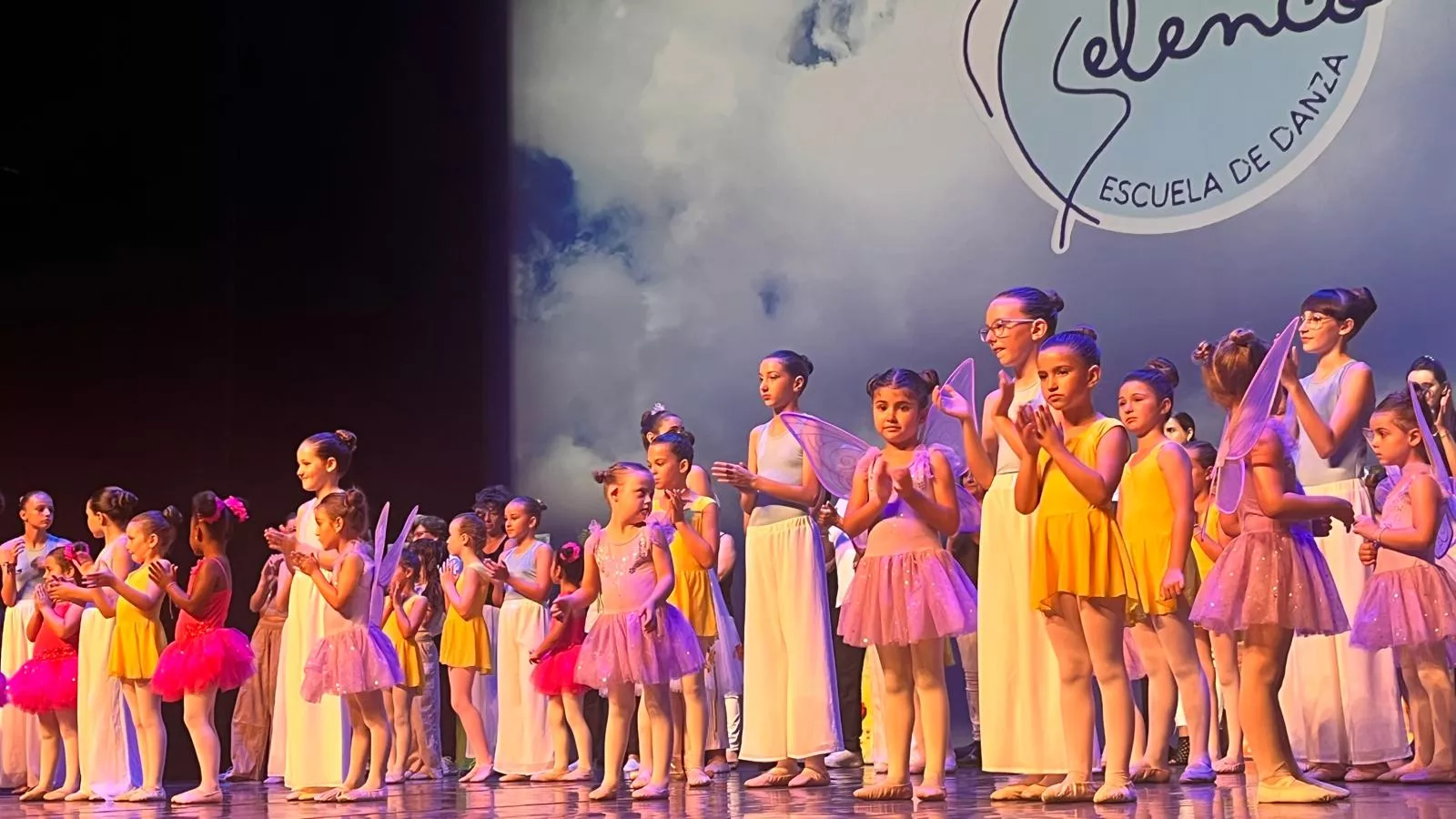 Espectáculo de final de curso 2025 de la Escuela de Danza Elenco. Foto Mercedes Manterola
