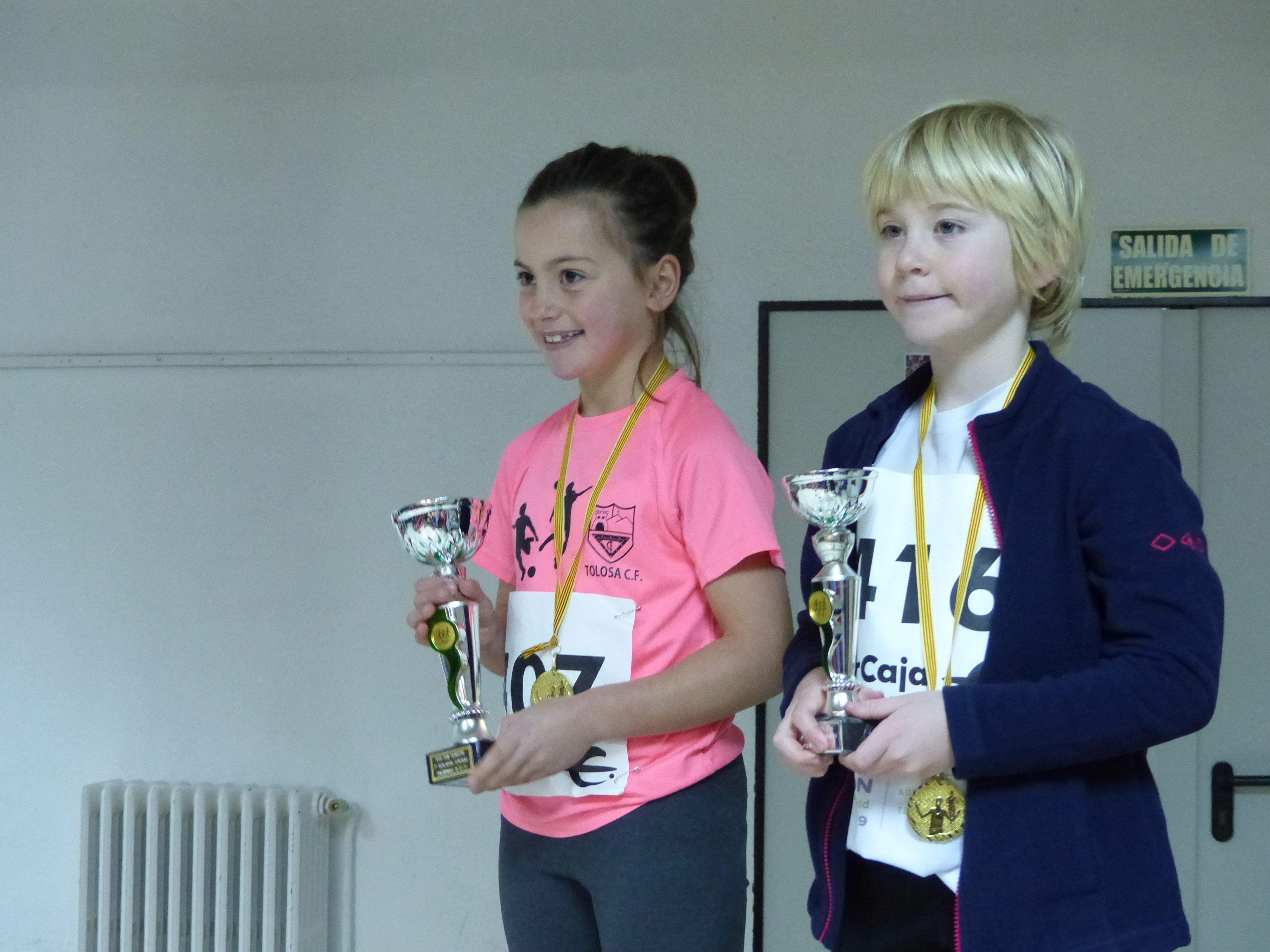 Benjamín femenino. Foto Deporte Cantera Sabiñánigo