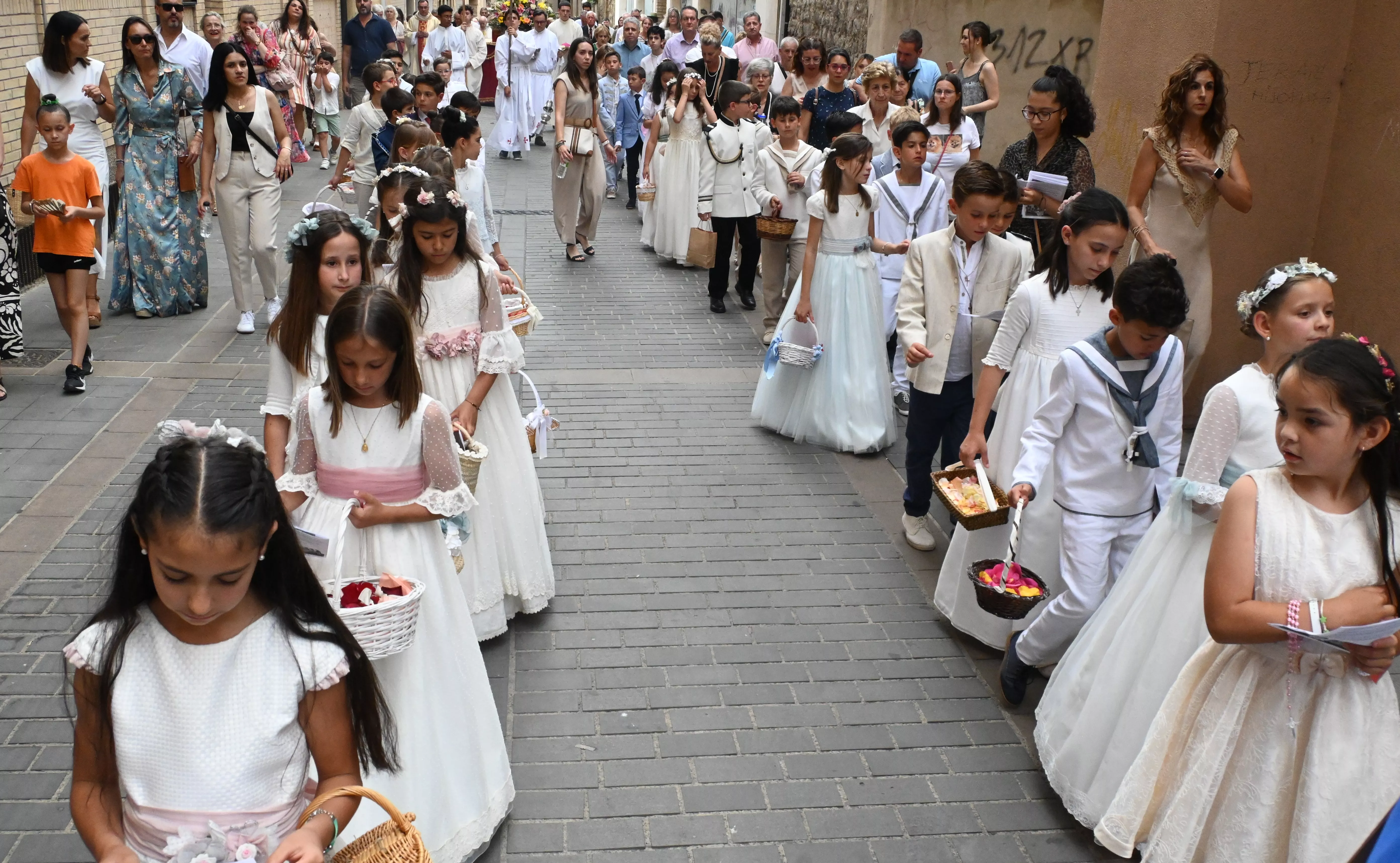 Corpus Christi en Huesca con el obispo Padre Pedro Aguado. Foto Carlos Jalle
