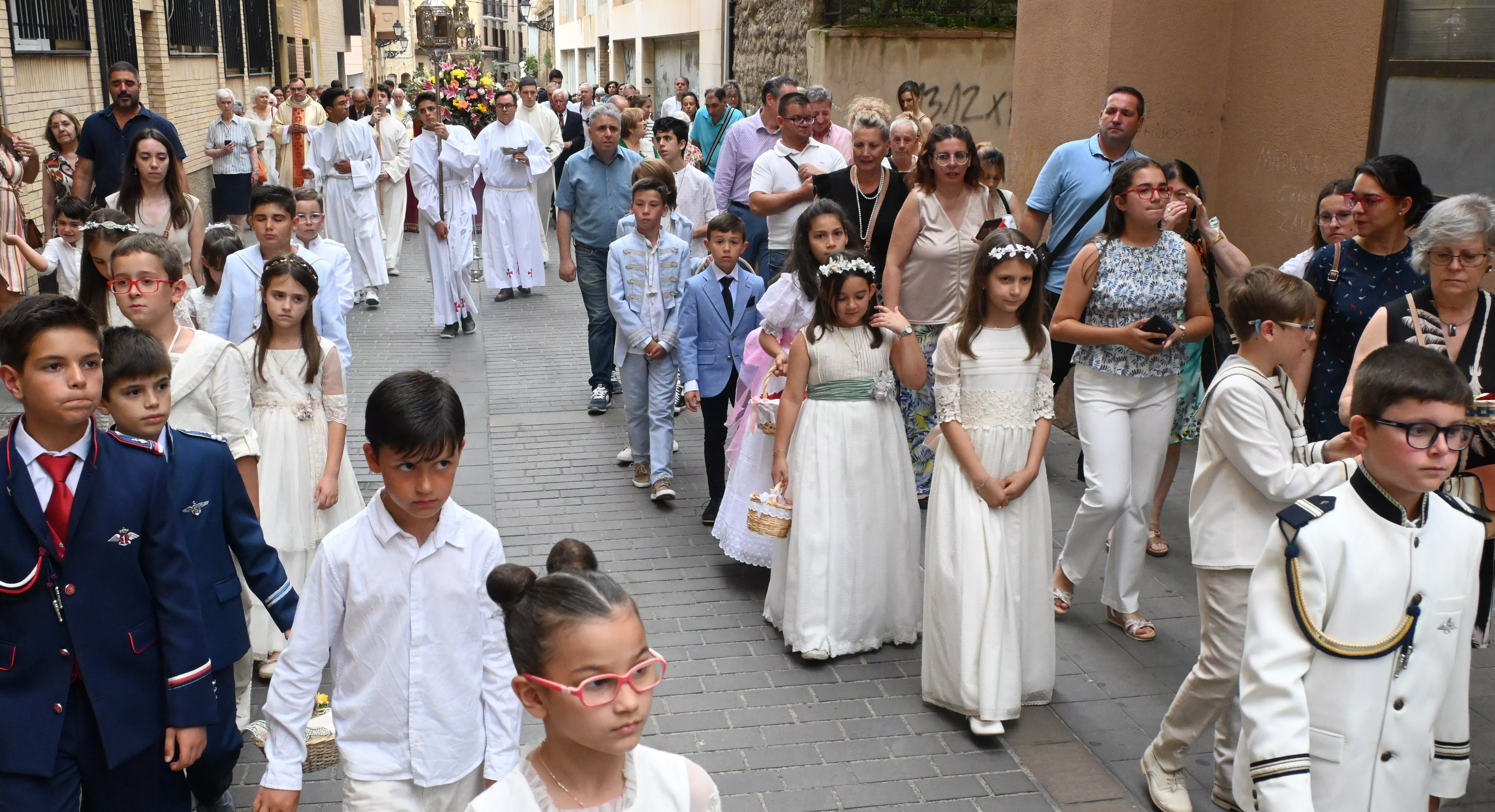 Corpus Christi en Huesca con el obispo Padre Pedro Aguado. Foto Carlos Jalle