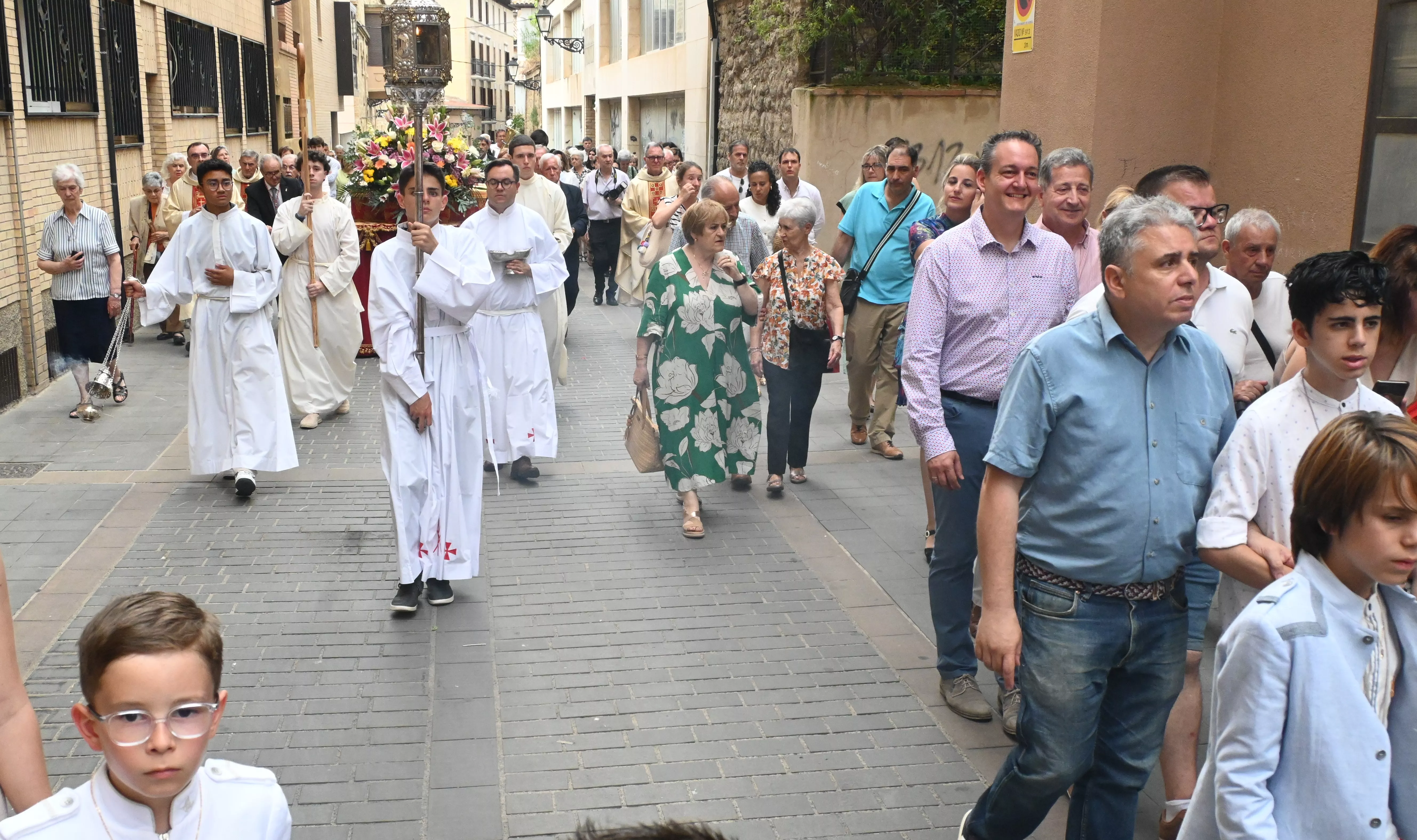 Corpus Christi en Huesca con el obispo Padre Pedro Aguado. Foto Carlos Jalle