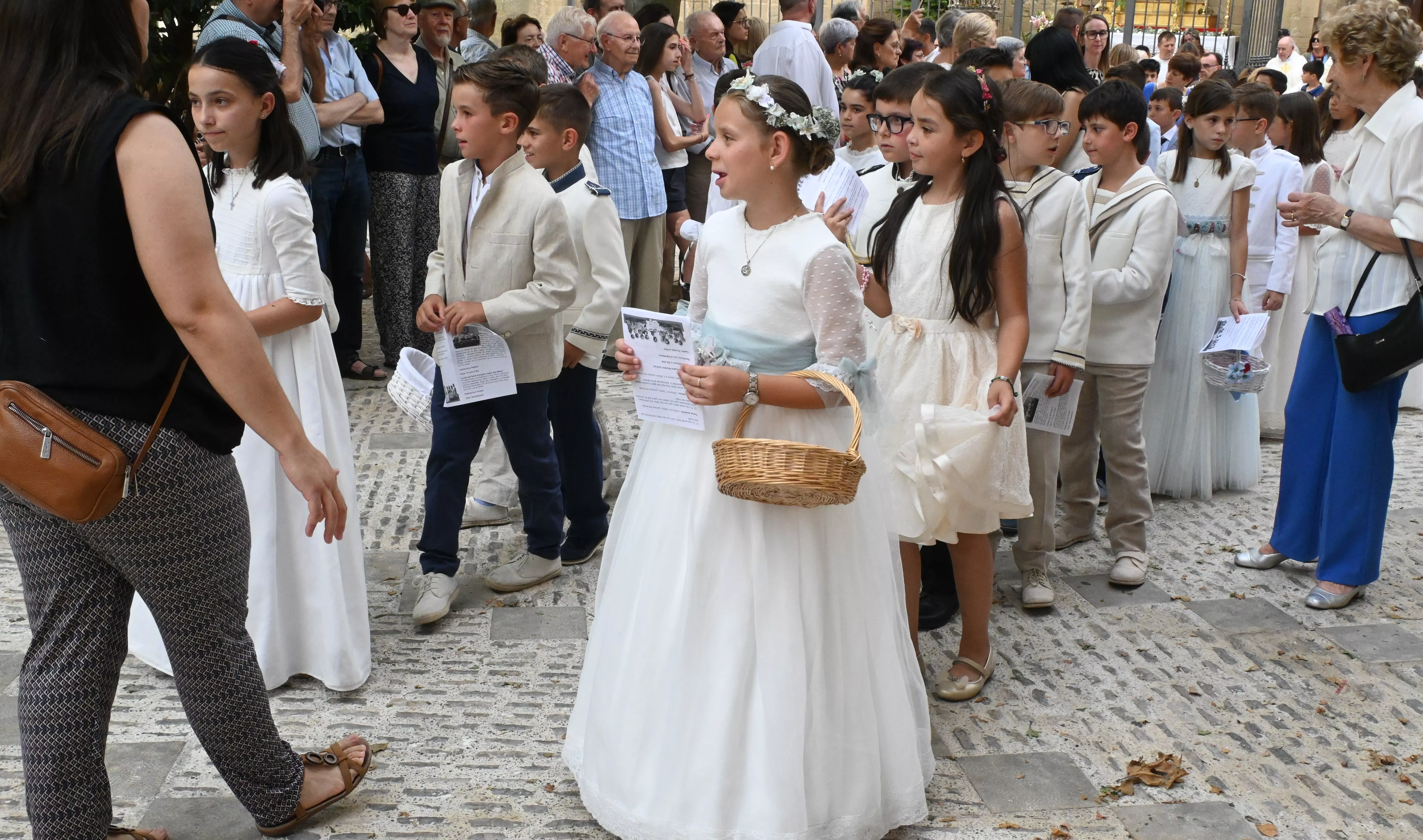 Corpus Christi en Huesca con el obispo Padre Pedro Aguado. Foto Carlos Jalle