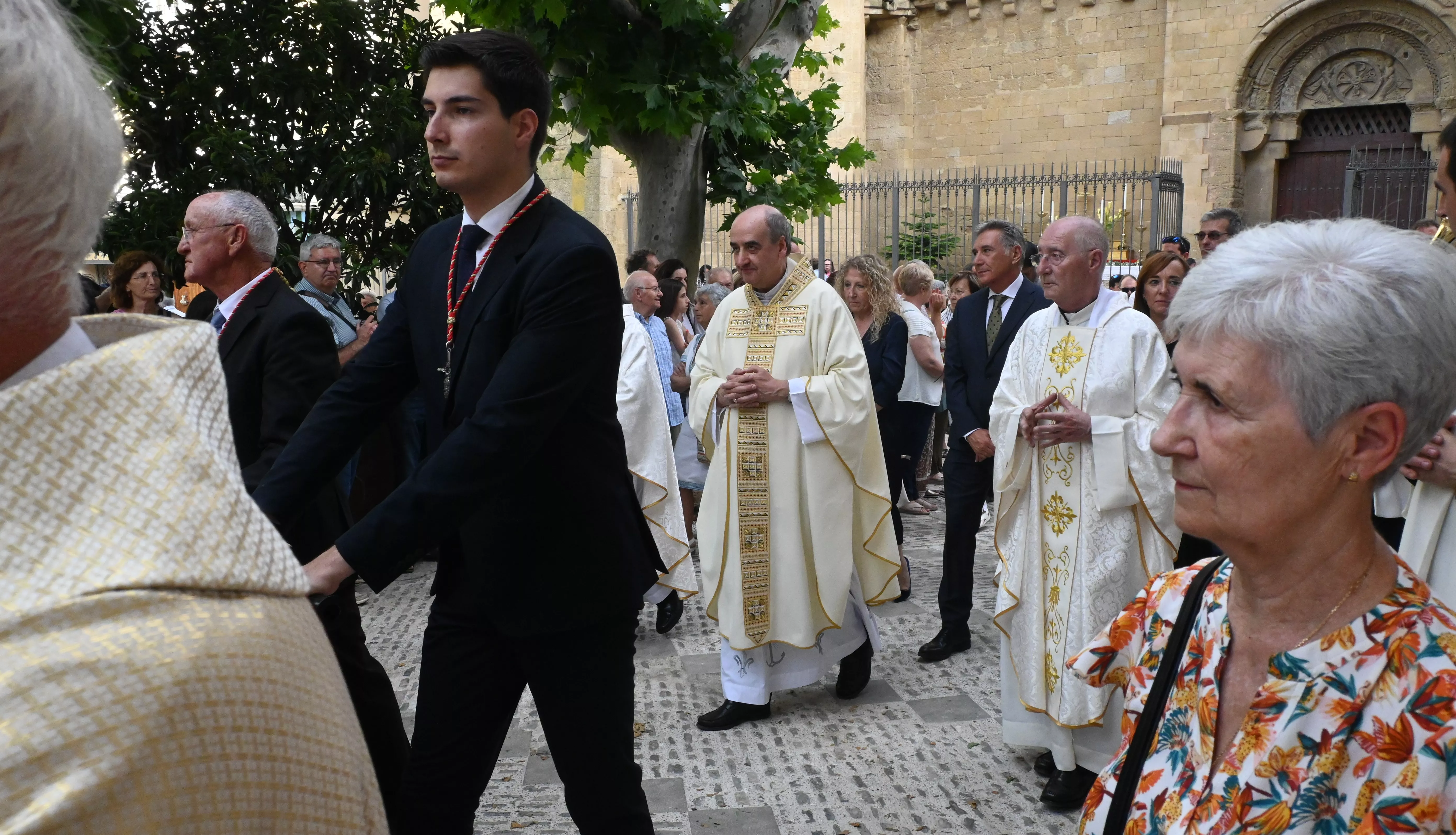 Corpus Christi en Huesca con el obispo Padre Pedro Aguado. Foto Carlos Jalle