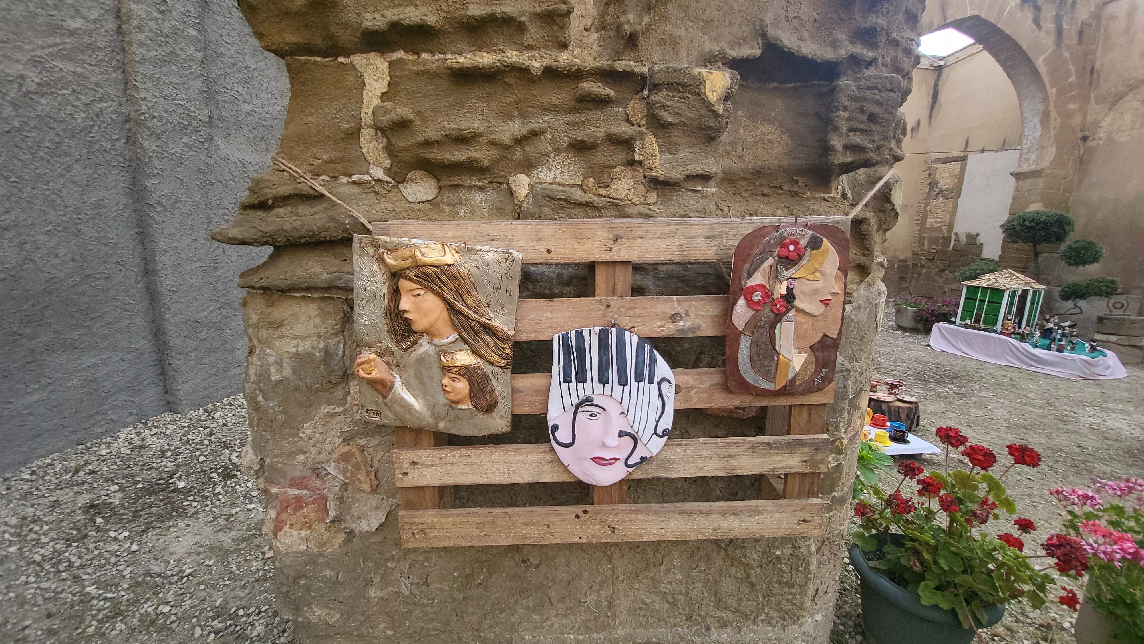 Exposición de Artesanos del Casco en la Malena de Huesca. Foto Mercedes Manterola