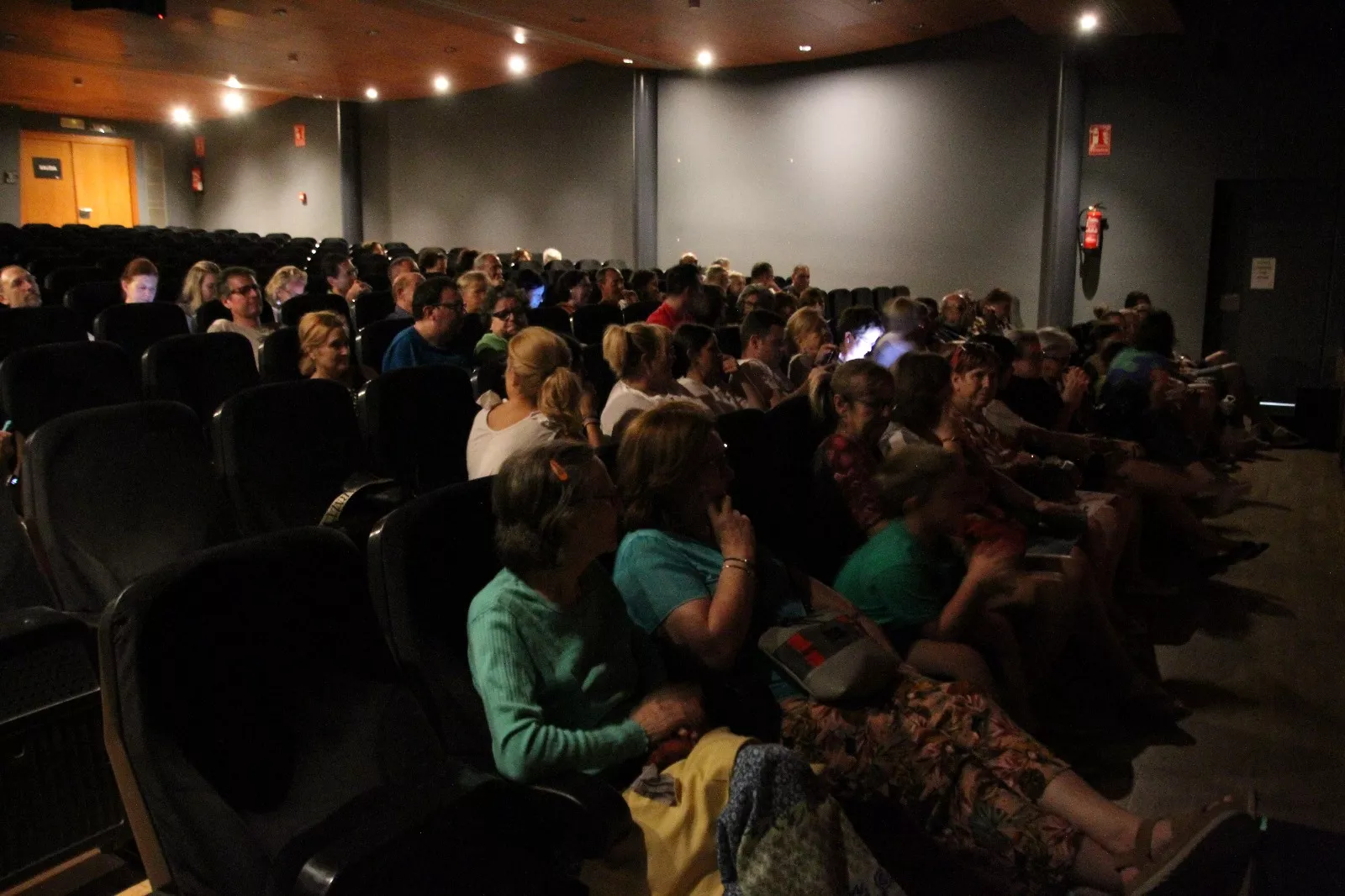 Grupo de Valentia en la Muestra Joven de Teatro y Danza. Foto Carlos Neofato