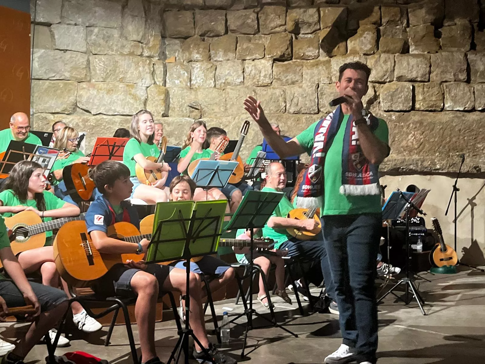 Fin de curso de rondalla de la Escuela de Folklore Santa Cecilia.