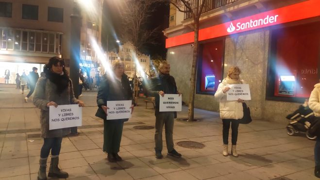 Hay que pedir ayuda, hay recursos disponibles las 24 horas del día Hay que pedir ayuda, hay recursos disponibles las 24 horas del día