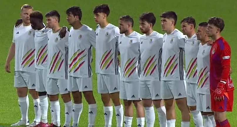 Selección de Aragón antes del partido contra San Marino. Civera: "Creo que la afición disfruta viendo el fútbol de Aragón".