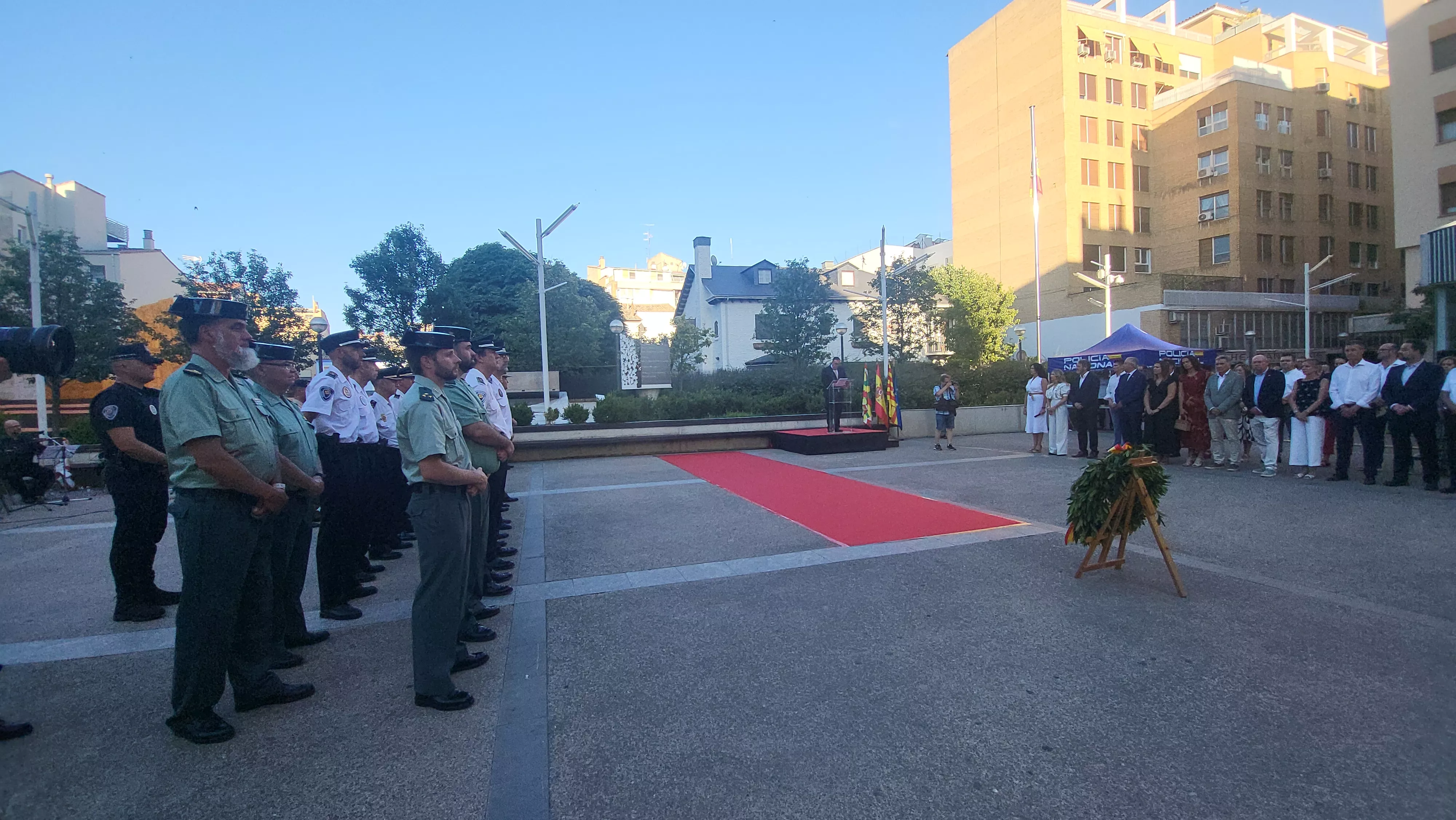 Homenaje en Huesca a las víctimas del terrorismo. Foto Mercedes Manterola