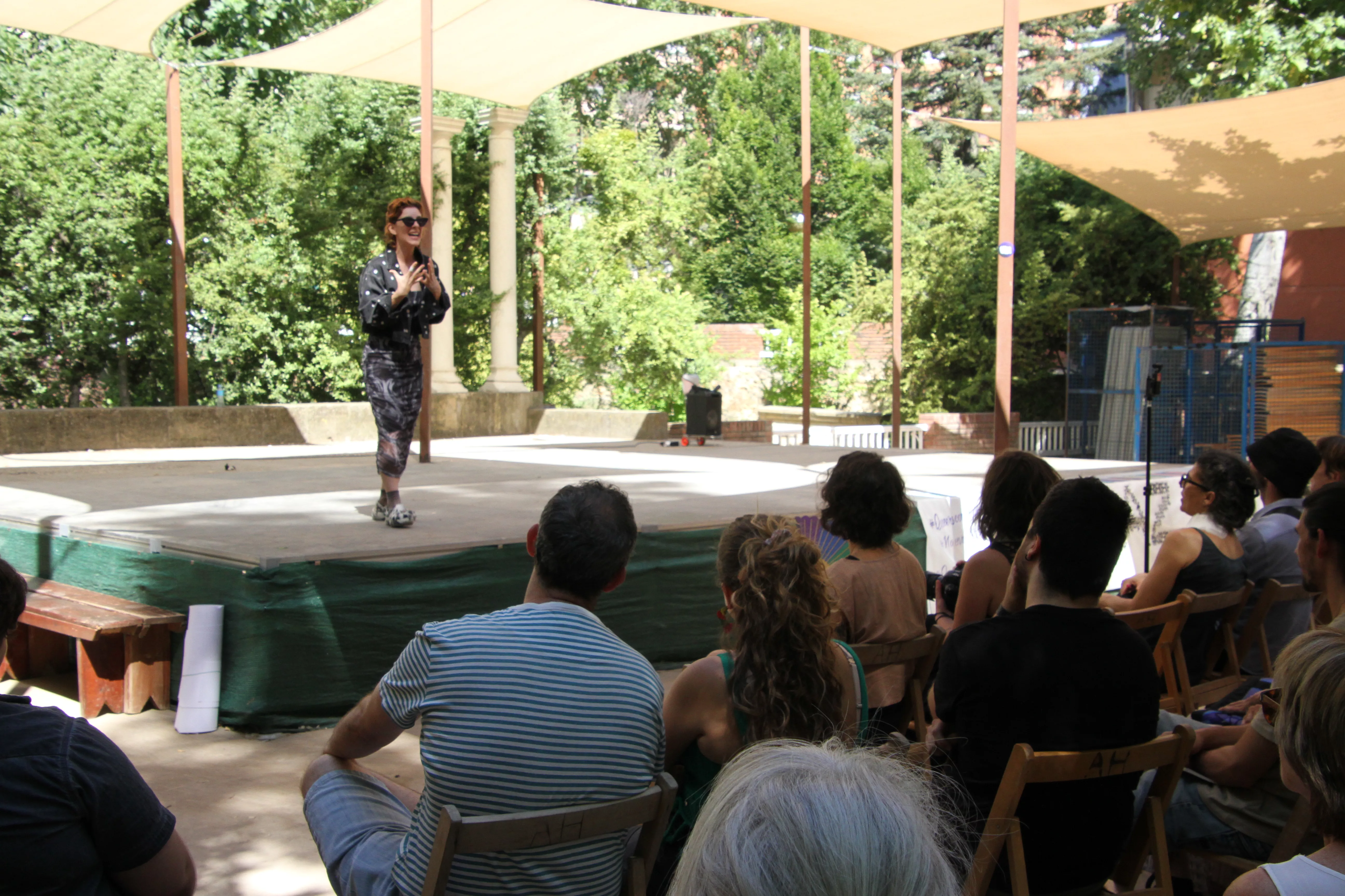Actividades de la Asociación 28J Huesca por el Día del Orgullo en el Teatro Griego. Foto Carlos Neofato