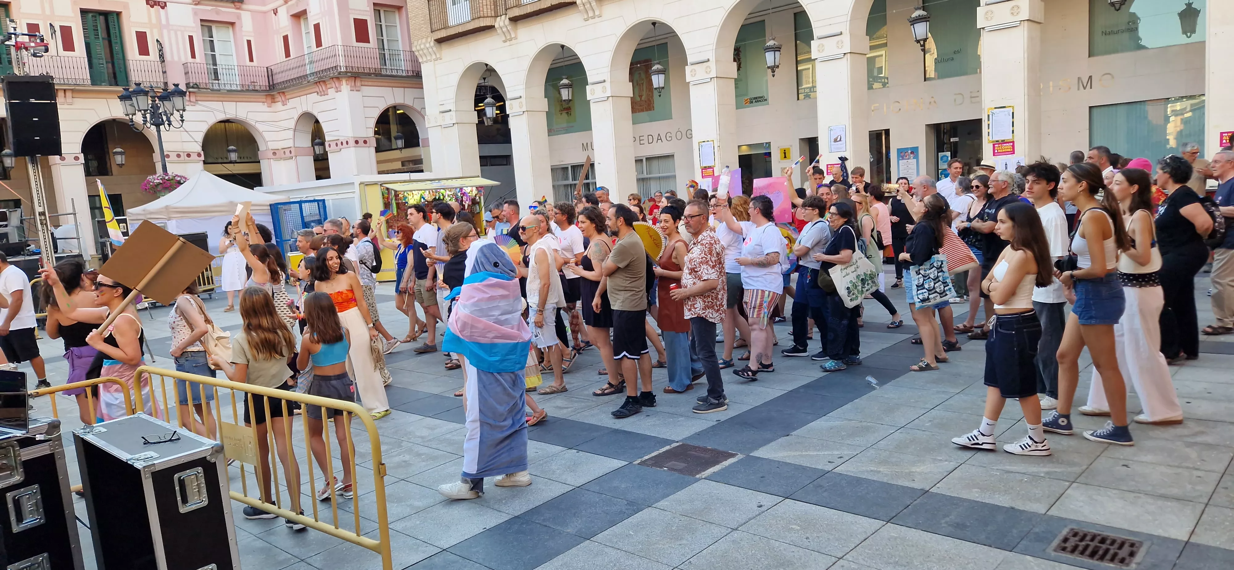 Día del Orgullo LGTBIQA+ en Huesca. Foto Myriam Martínez