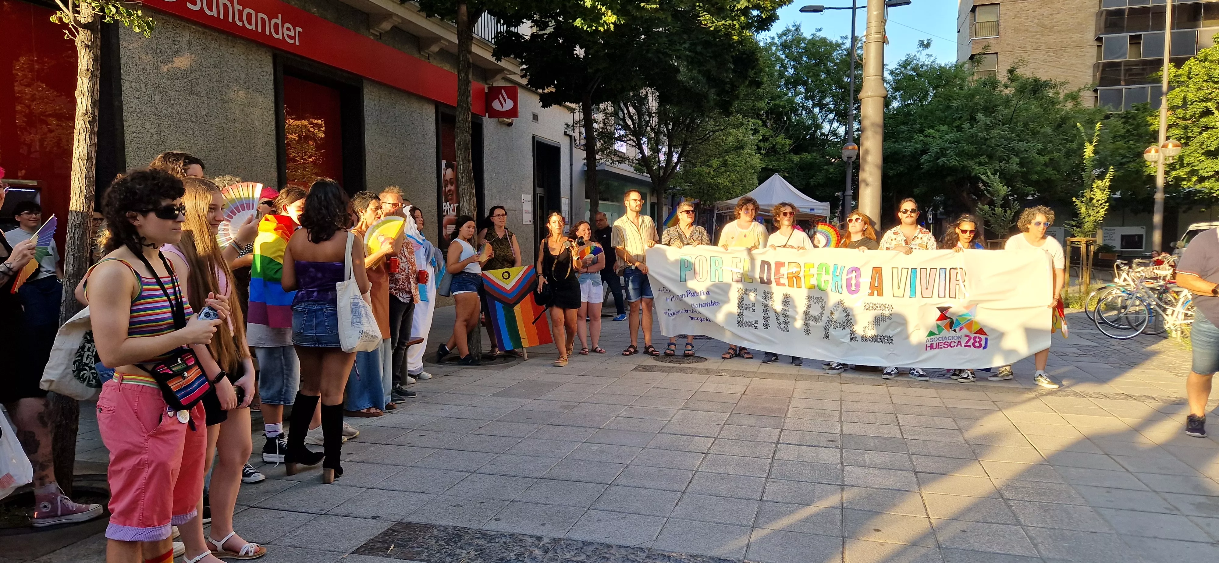 Día del Orgullo LGTBIQA+ en Huesca. Foto Myriam Martínez