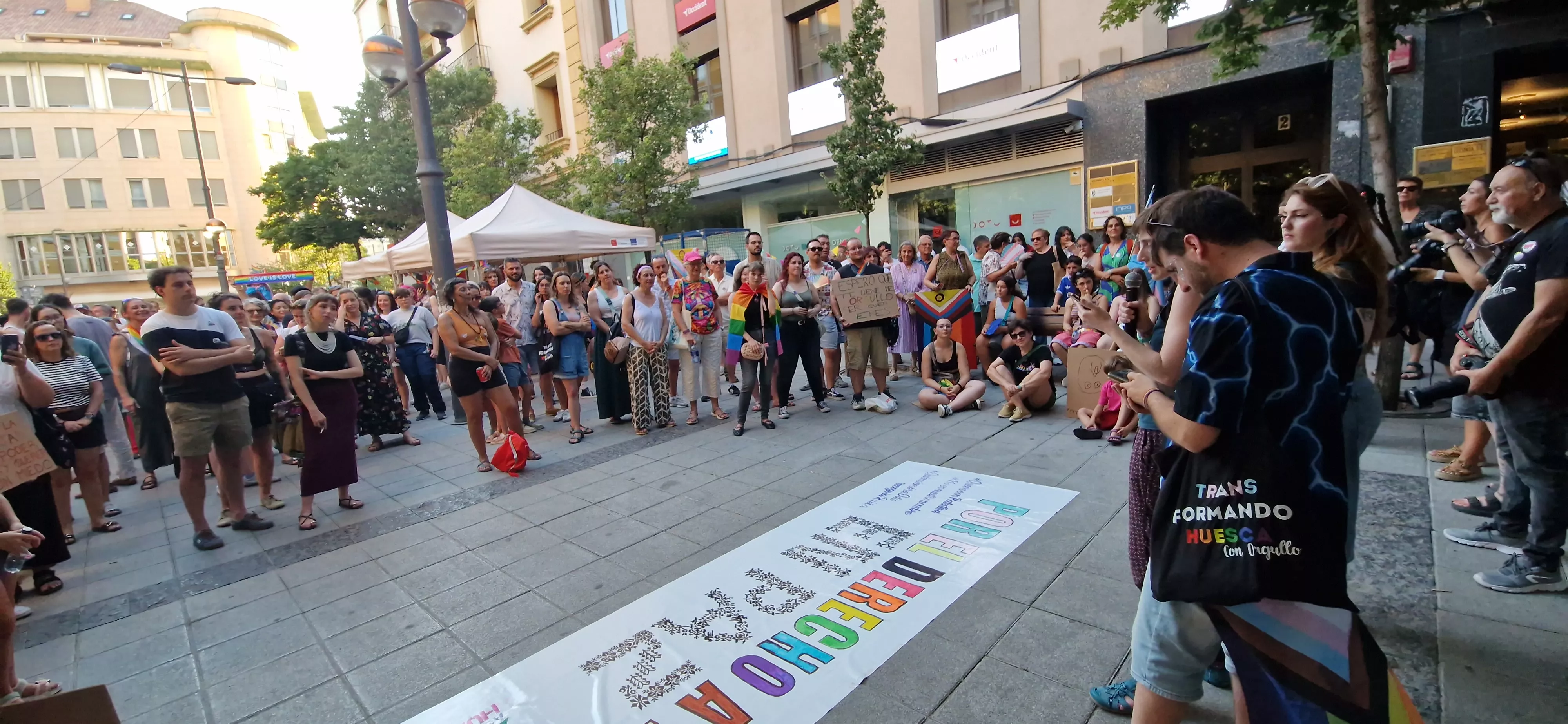 Día del Orgullo LGTBIQA+ en Huesca. Foto Myriam Martínez