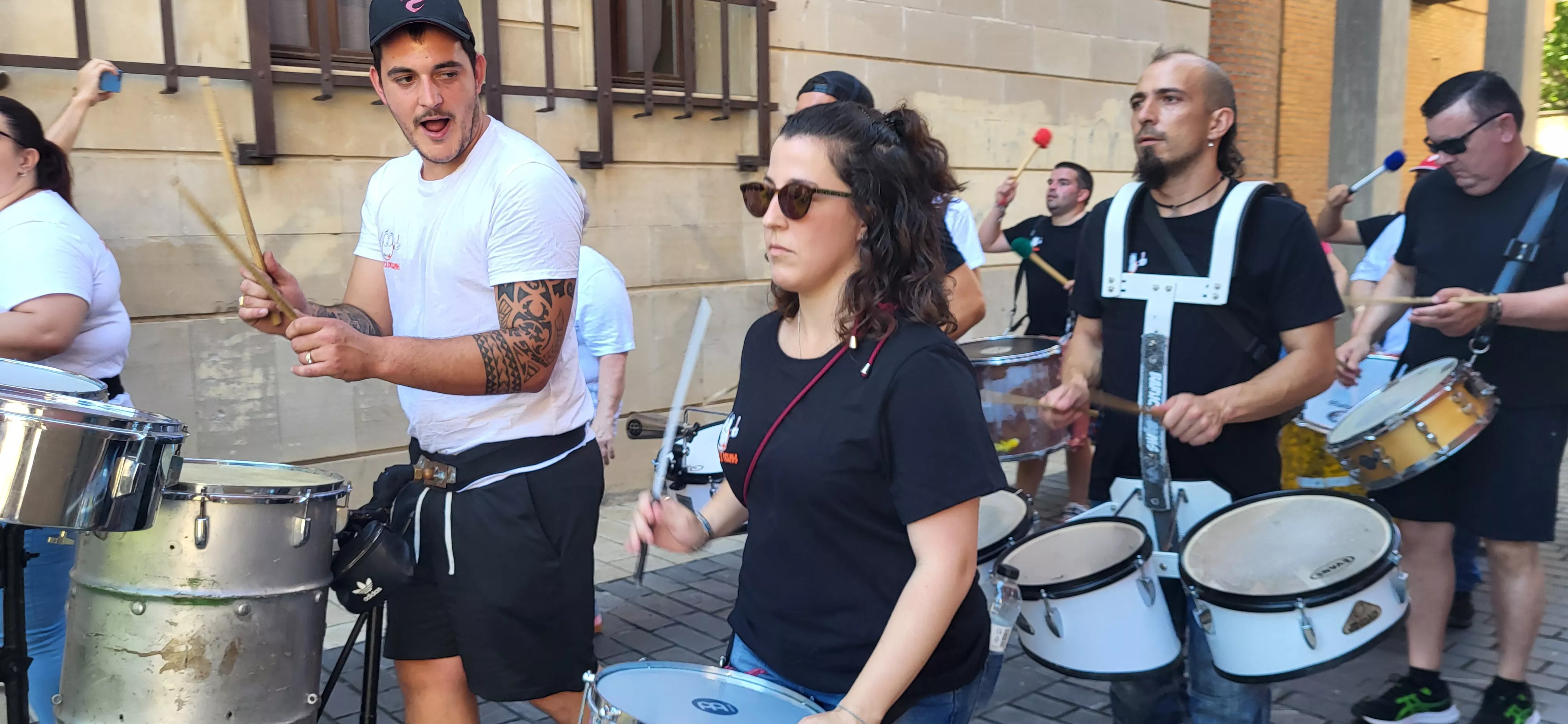 Cuarto abrazo al Seminario de Huesca. Foto Mercedes Manterola