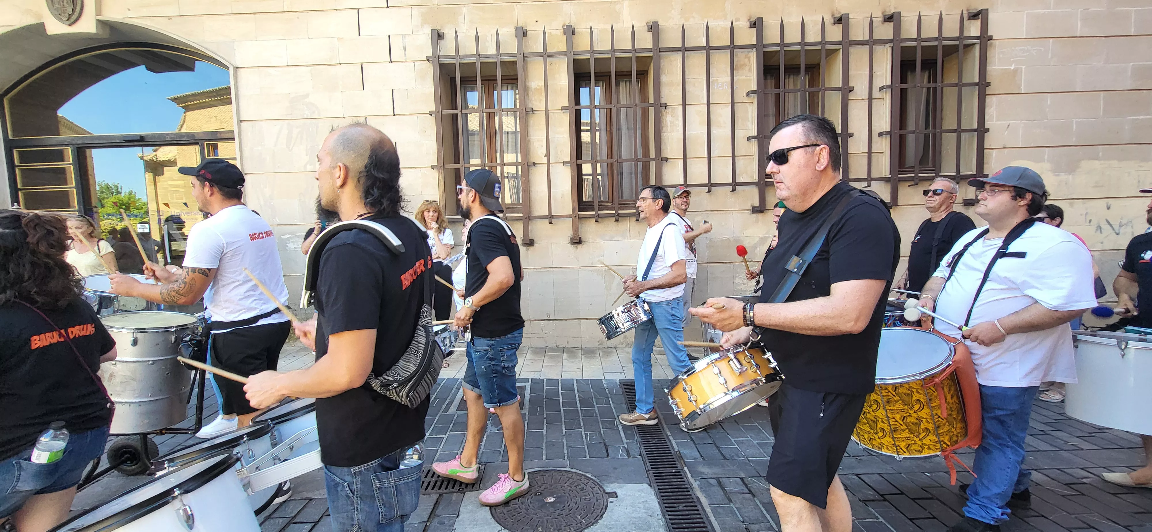 Cuarto abrazo al Seminario de Huesca. Foto Mercedes Manterola
