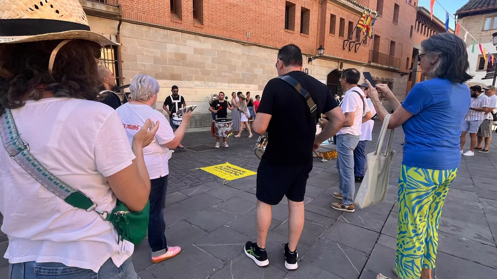 Cuarto abrazo al Seminario de Huesca. Foto Mercedes Manterola