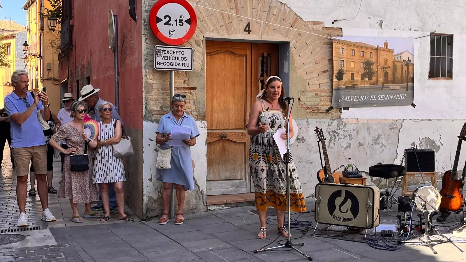 Cuarto abrazo al Seminario de Huesca. Foto Mercedes Manterola